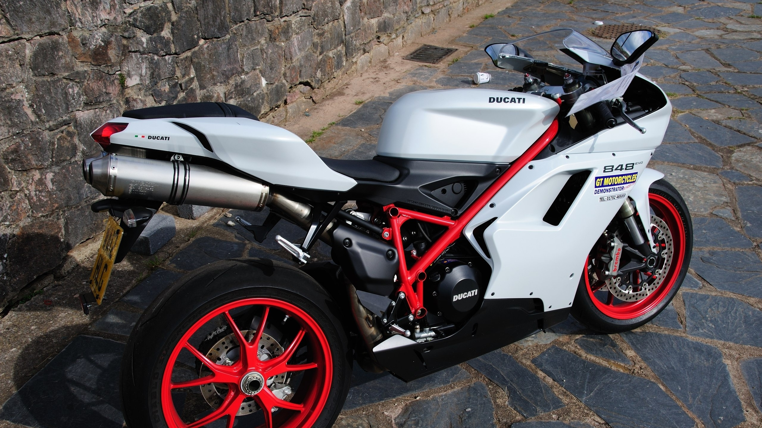 Ducati Streetfighter(杜卡迪街头霸王)848 2012 - 25H.NET壁纸库