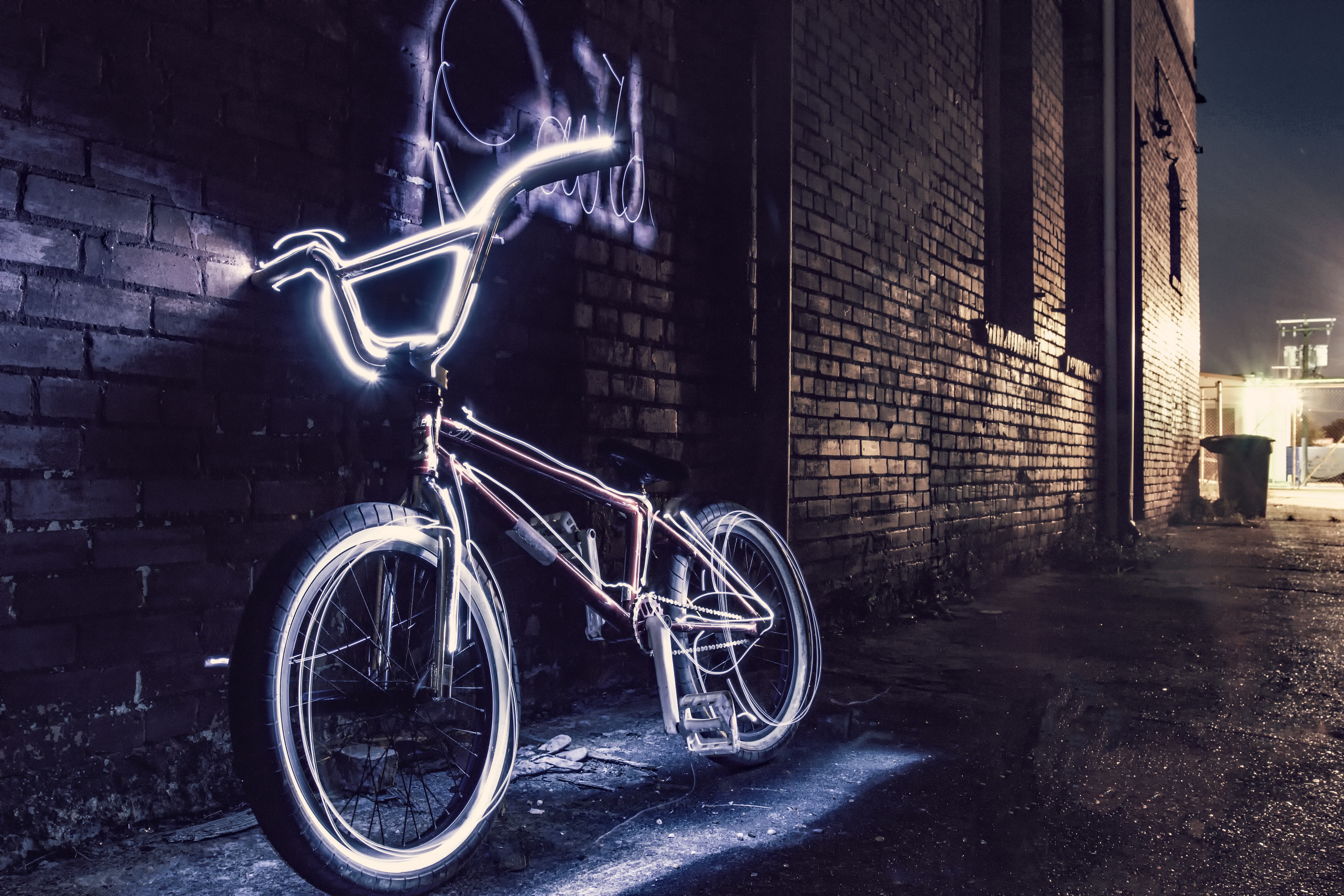 Fondos de Pantalla Bicicleta de Ciudad Azul Sobre Piso de Concreto Gris,  Imágenes y Fotos Gratis