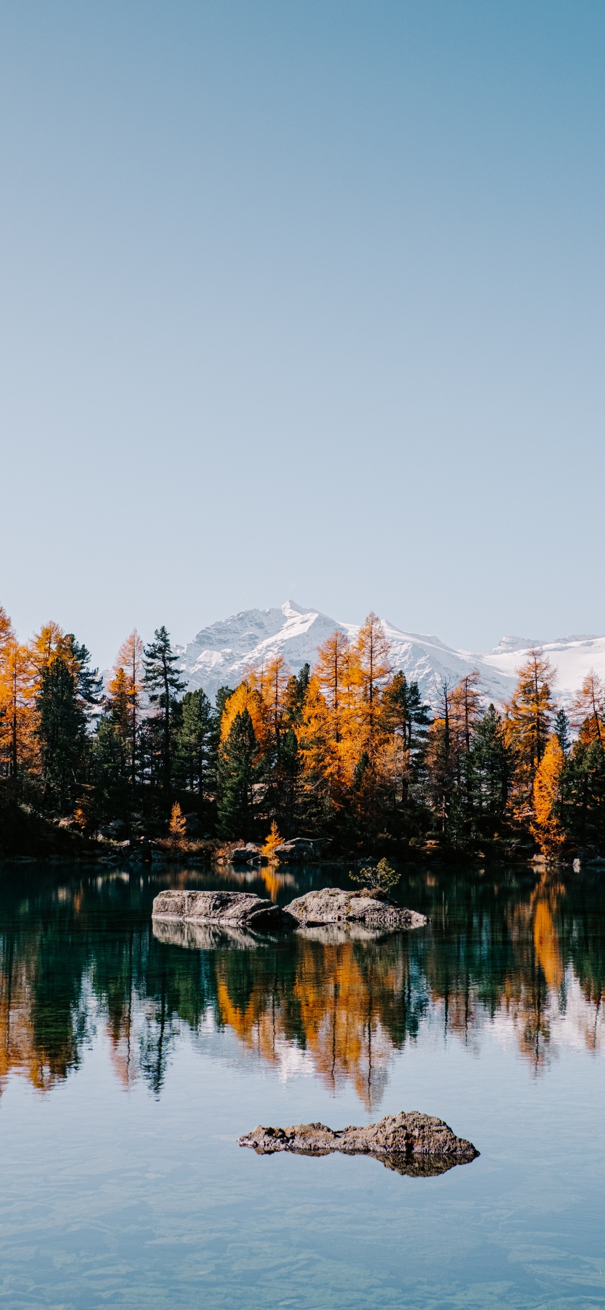 See, Reflexion, Naturlandschaft, Natur, Wasser. Wallpaper in 1242x2688 Resolution