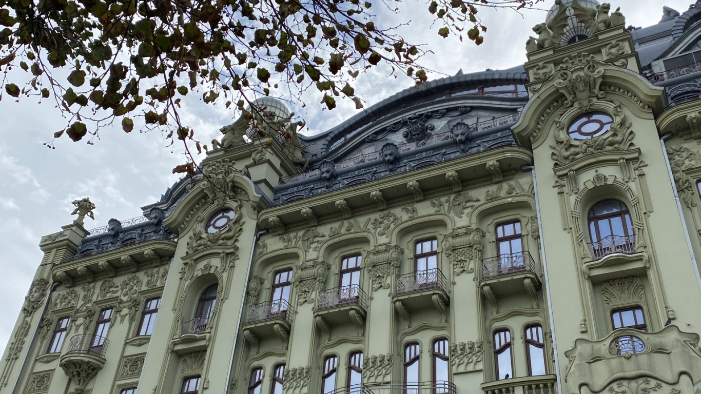 Wahrzeichen, Klassische Architektur, Fenster, Architektur, Fassade. Wallpaper in 1366x768 Resolution