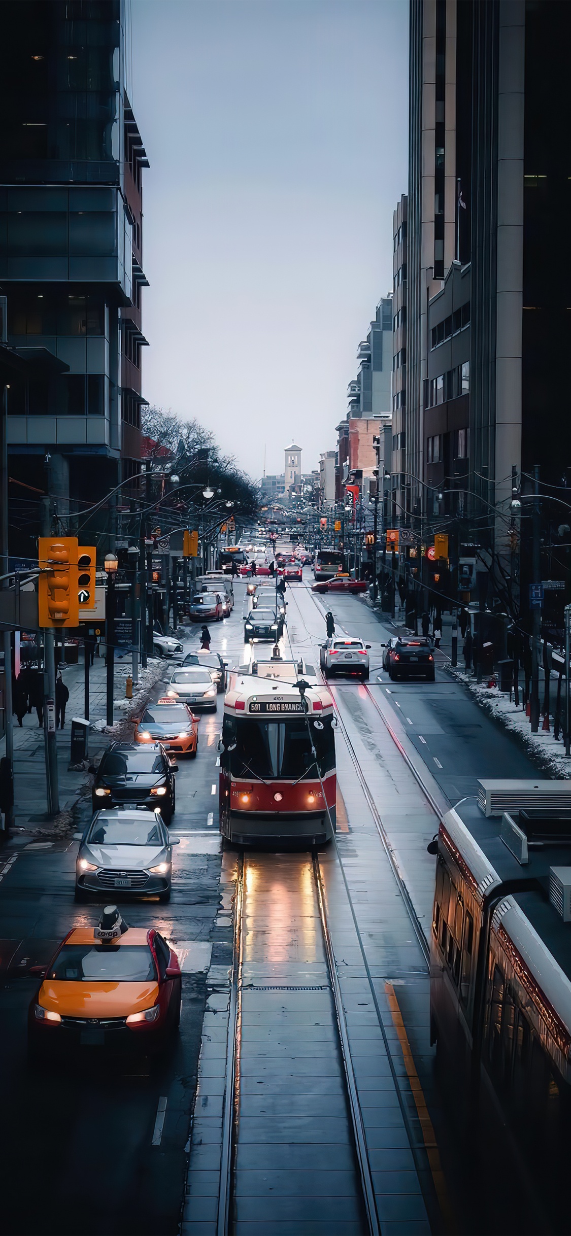 Toronto, Bus, Bâtiment, L'éclairage Automobile, Pneu. Wallpaper in 1125x2436 Resolution