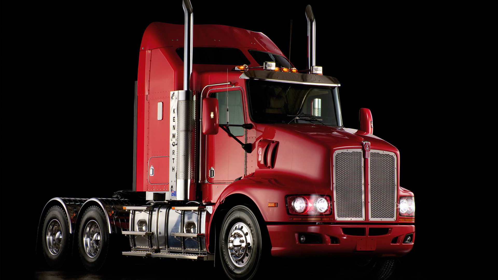 Red and White Freight Truck. Wallpaper in 1920x1080 Resolution