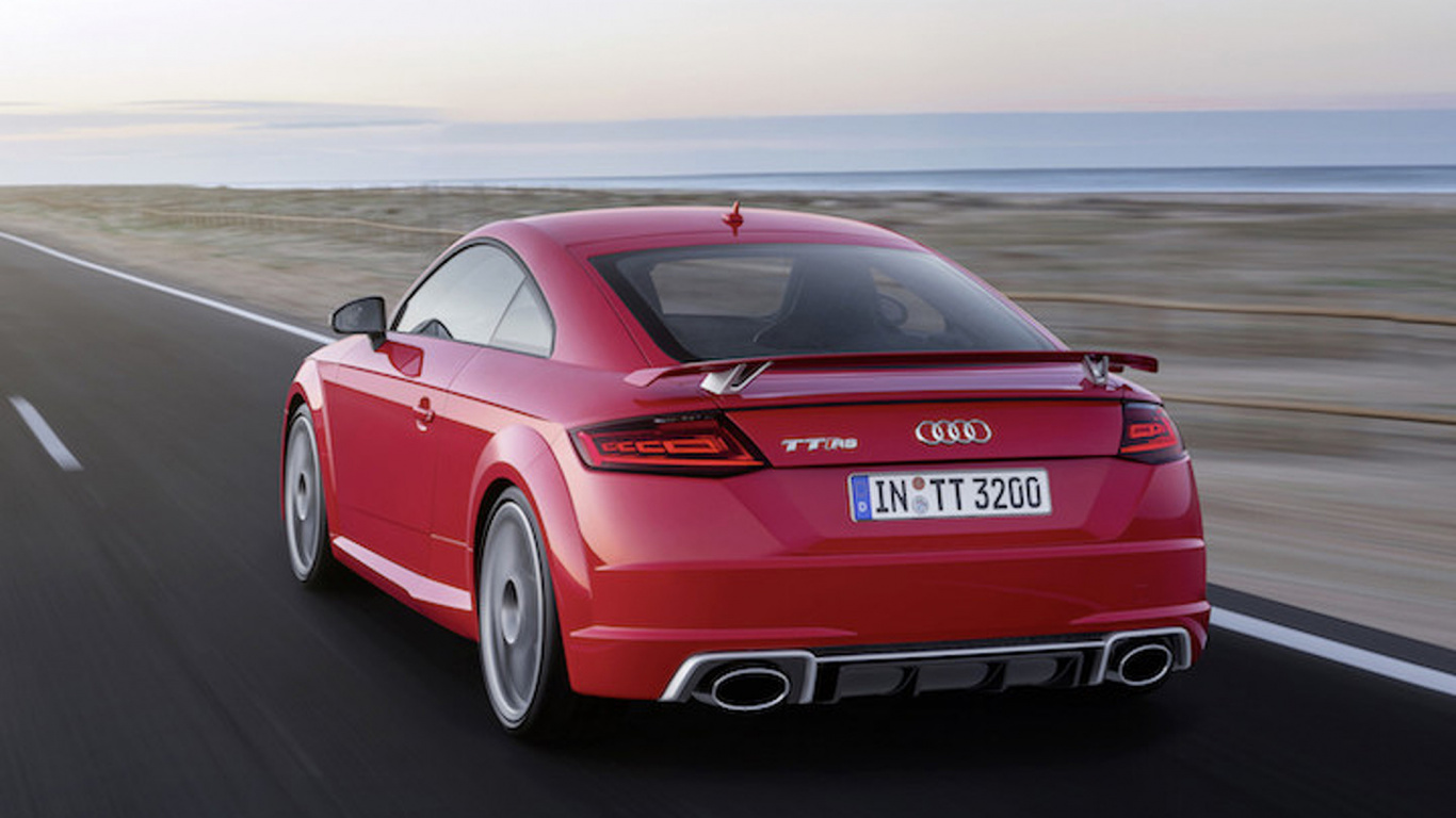 Red Porsche 911 on Road During Daytime. Wallpaper in 1366x768 Resolution