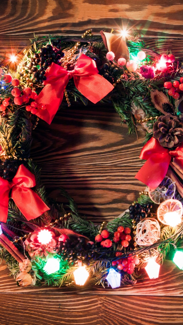 El Día De Navidad, Guirnalda, Corona, Nochevieja, Decoración de la Navidad. Wallpaper in 720x1280 Resolution
