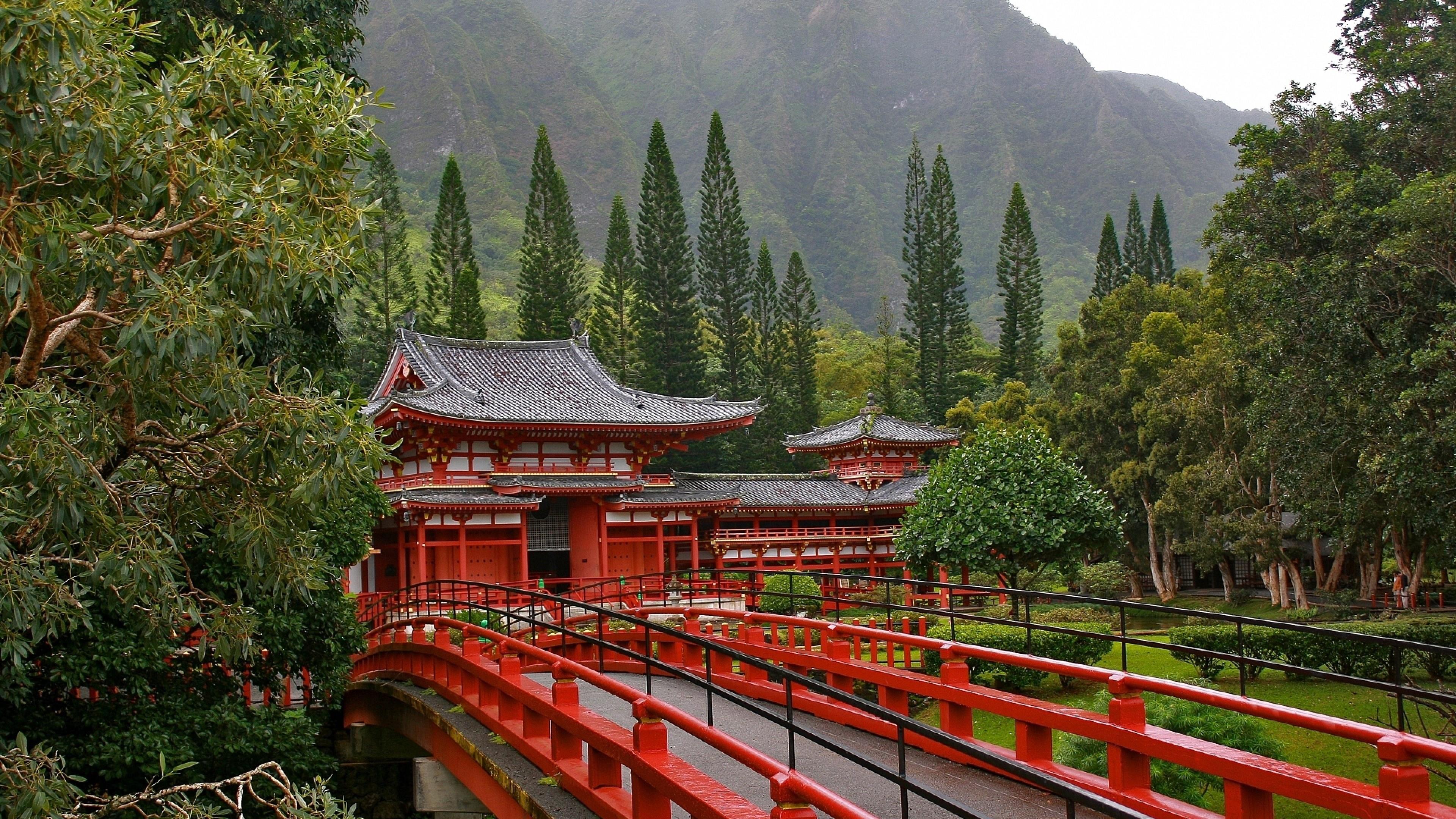Red Wooden Bridge Over River. Wallpaper in 3840x2160 Resolution