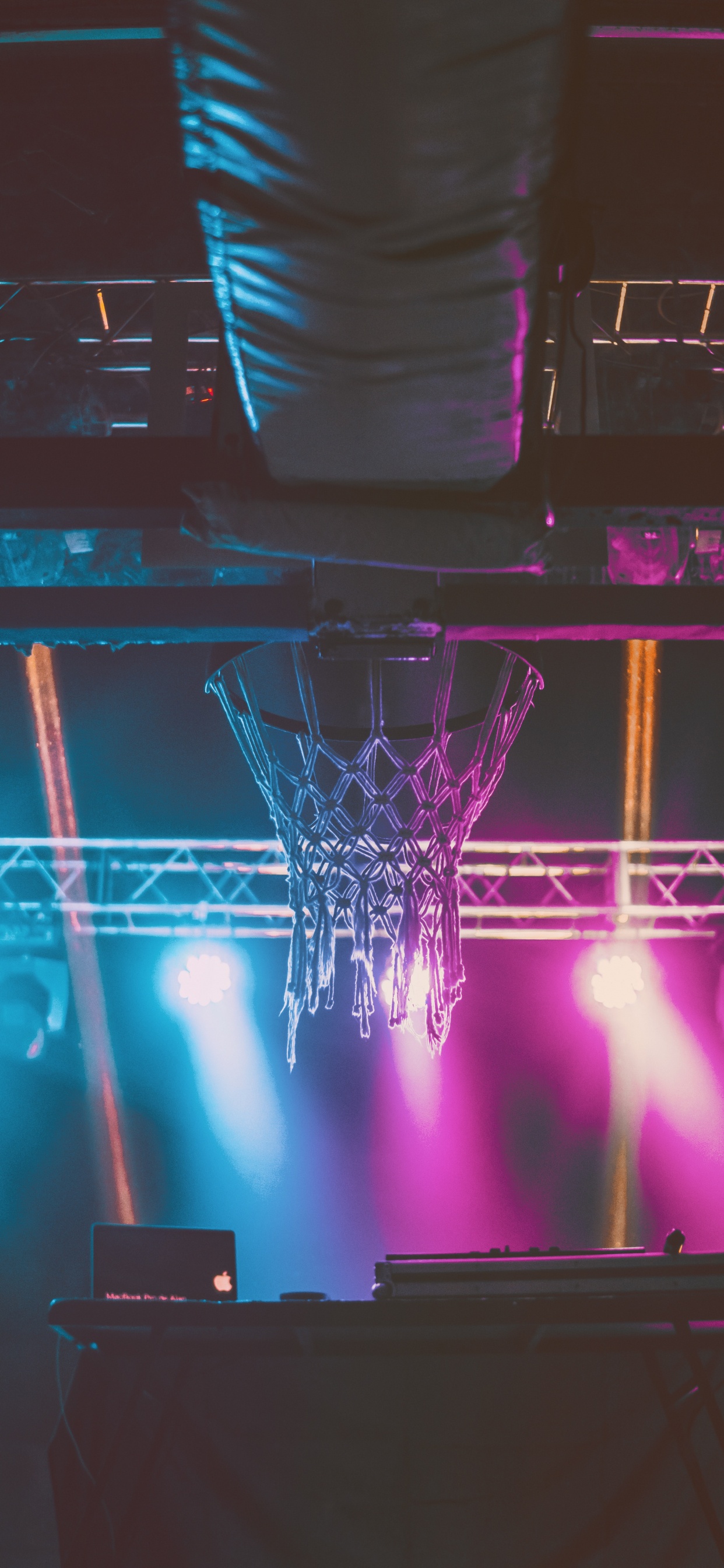 Basketball, Licht, Raum, Energie, Purpur. Wallpaper in 1242x2688 Resolution