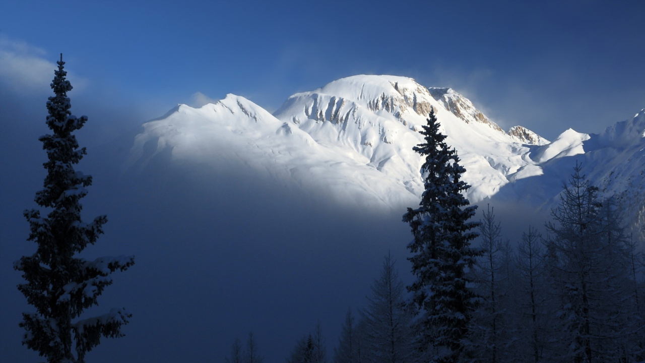 Snow Covered Mountain During Daytime. Wallpaper in 1280x720 Resolution