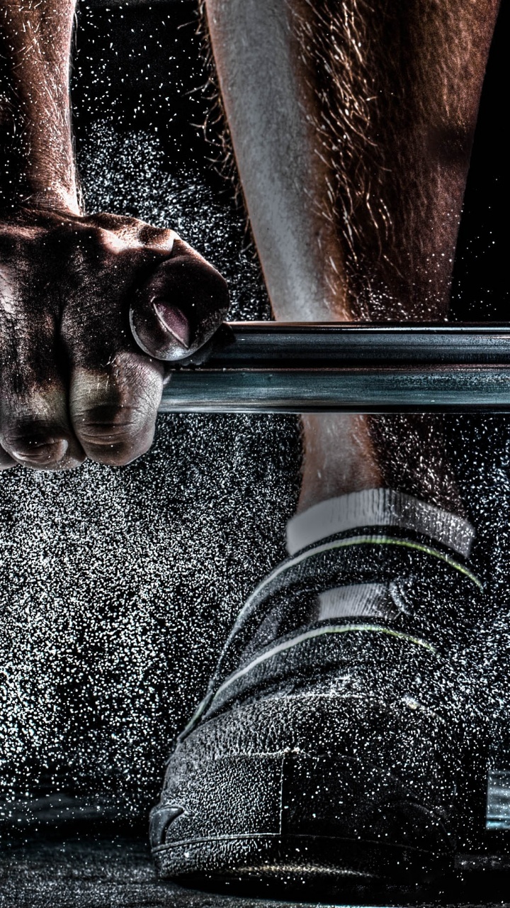 Person in Grauen Jeans Und Schwarz-weißen Turnschuhen. Wallpaper in 720x1280 Resolution