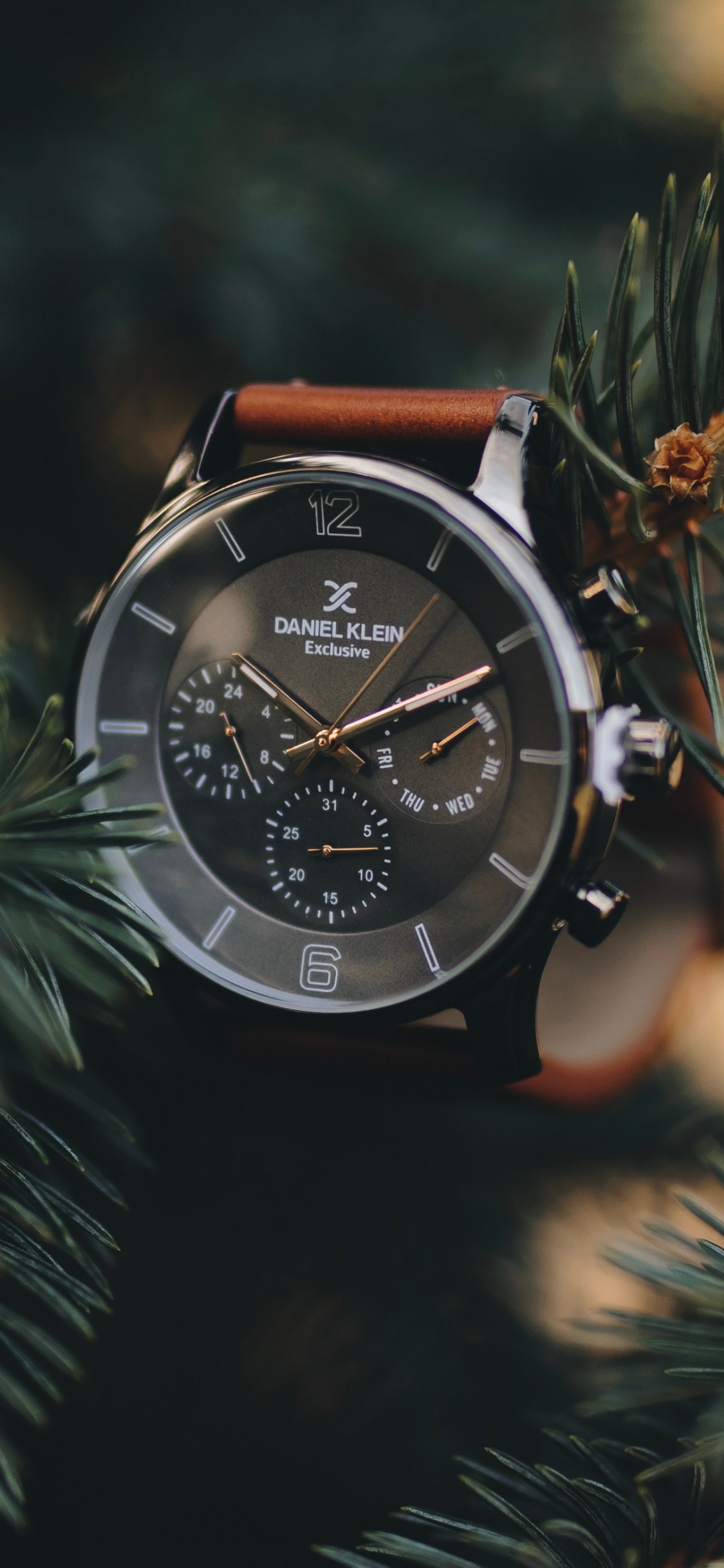 Person Holding Silver Round Chronograph Watch. Wallpaper in 1125x2436 Resolution