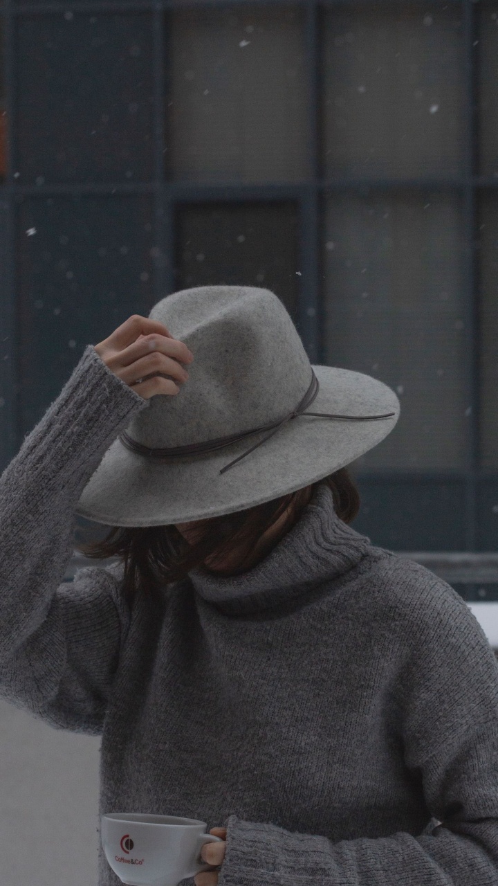 Hat, Cap, Sun Hat, Fedora, Sleeve. Wallpaper in 720x1280 Resolution