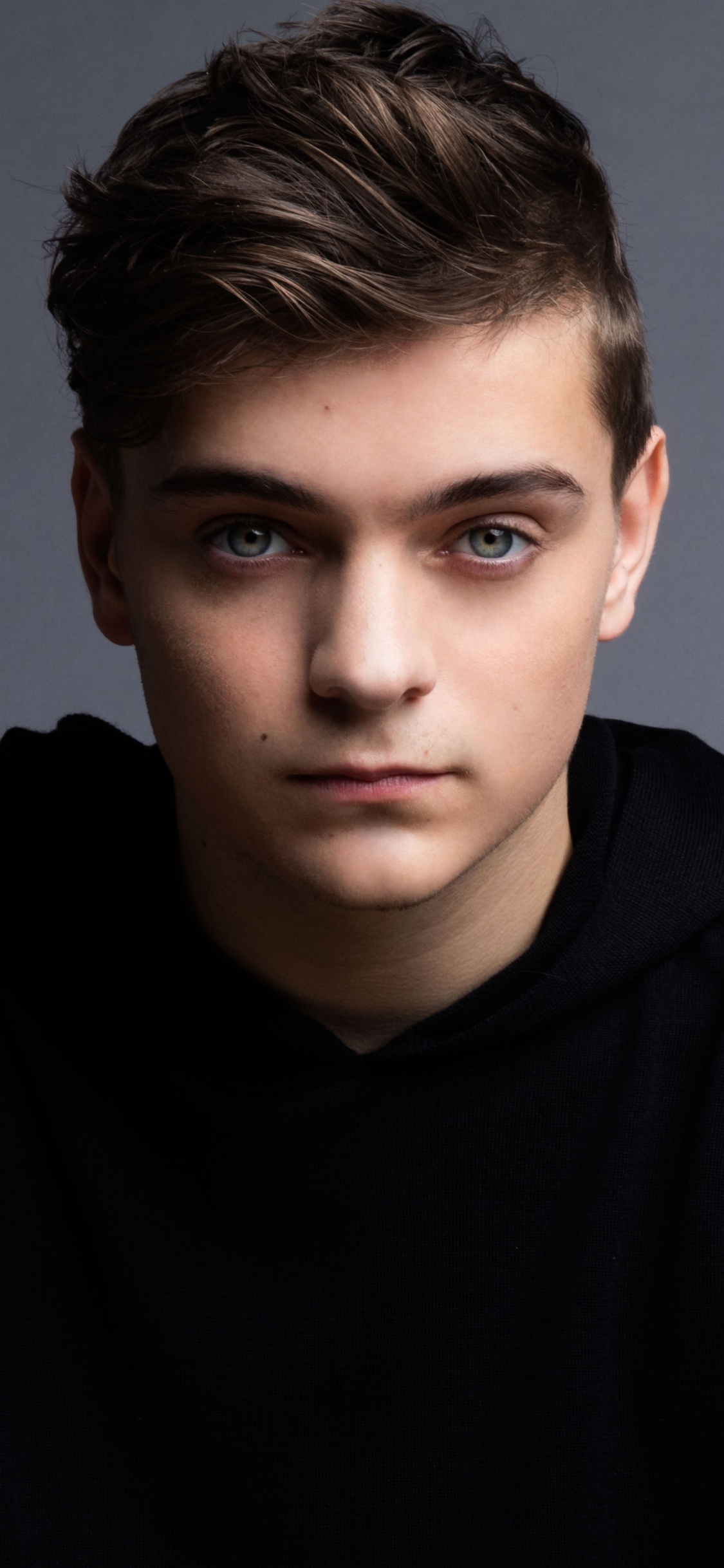 Martin Garrix, Electronic Dance Music, Face, Hair, Forehead. Wallpaper in 1125x2436 Resolution