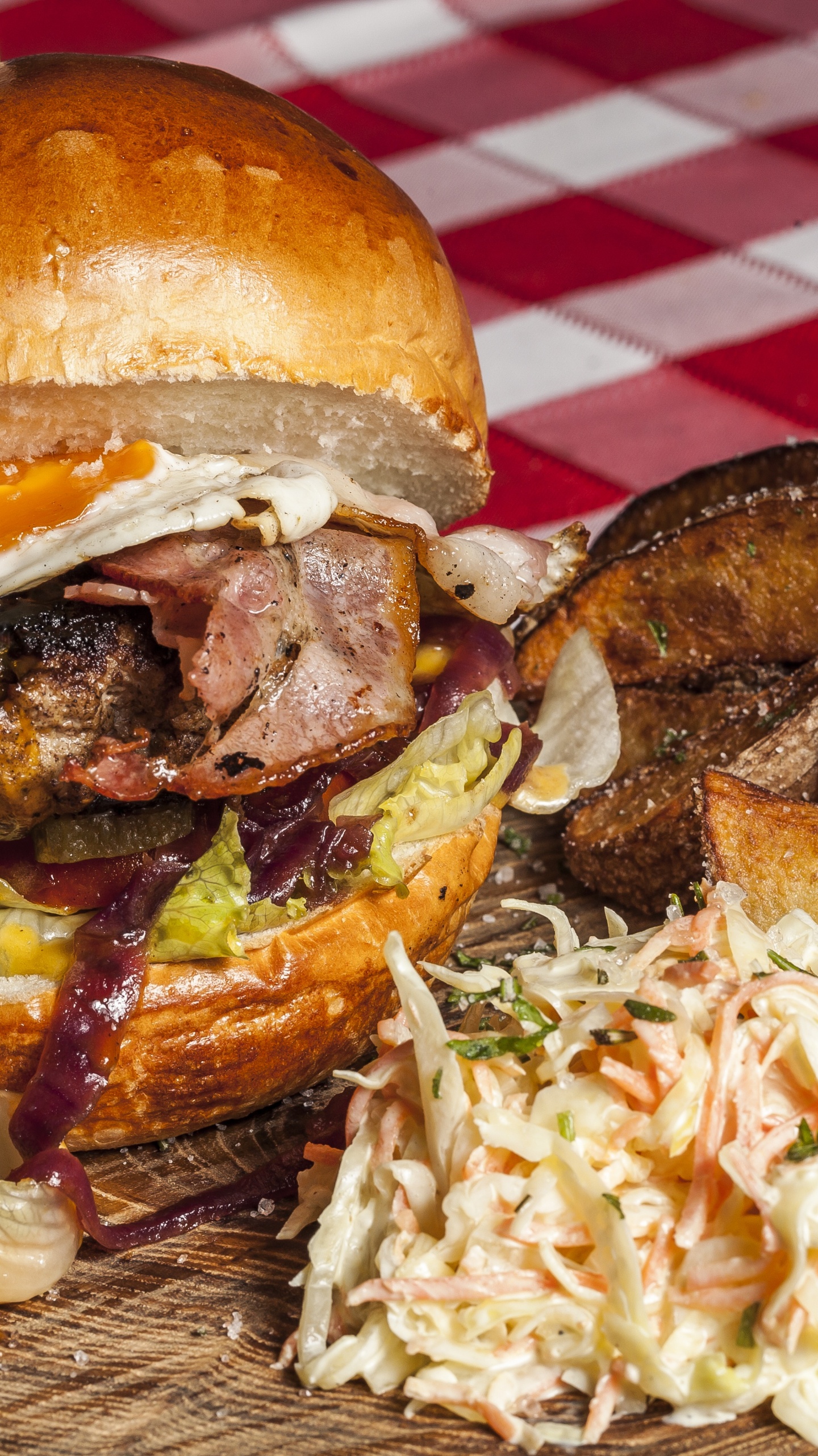 Hamburger, American Cuisine, French Fries, Cheeseburger, Beef. Wallpaper in 1440x2560 Resolution