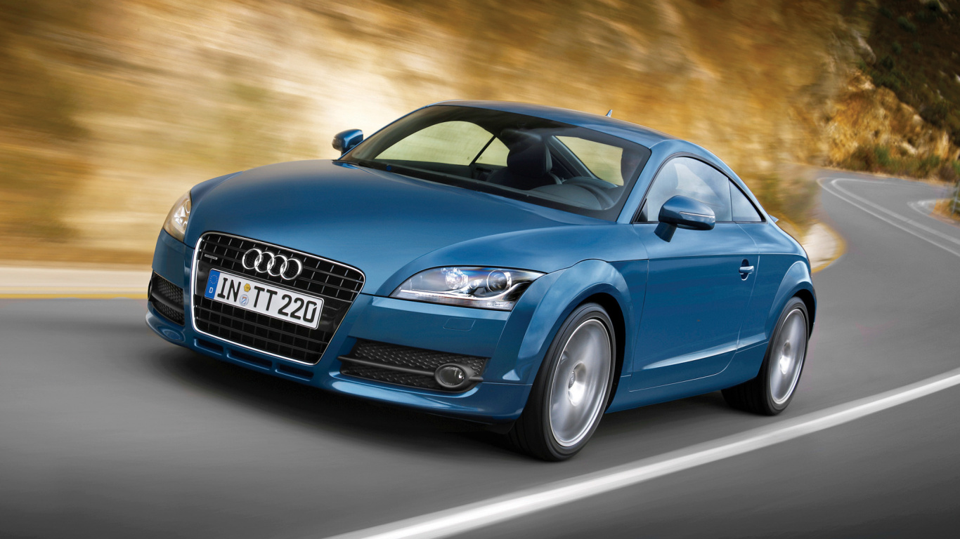 Bleu Audi r 8 Sur Route Pendant la Journée. Wallpaper in 1366x768 Resolution