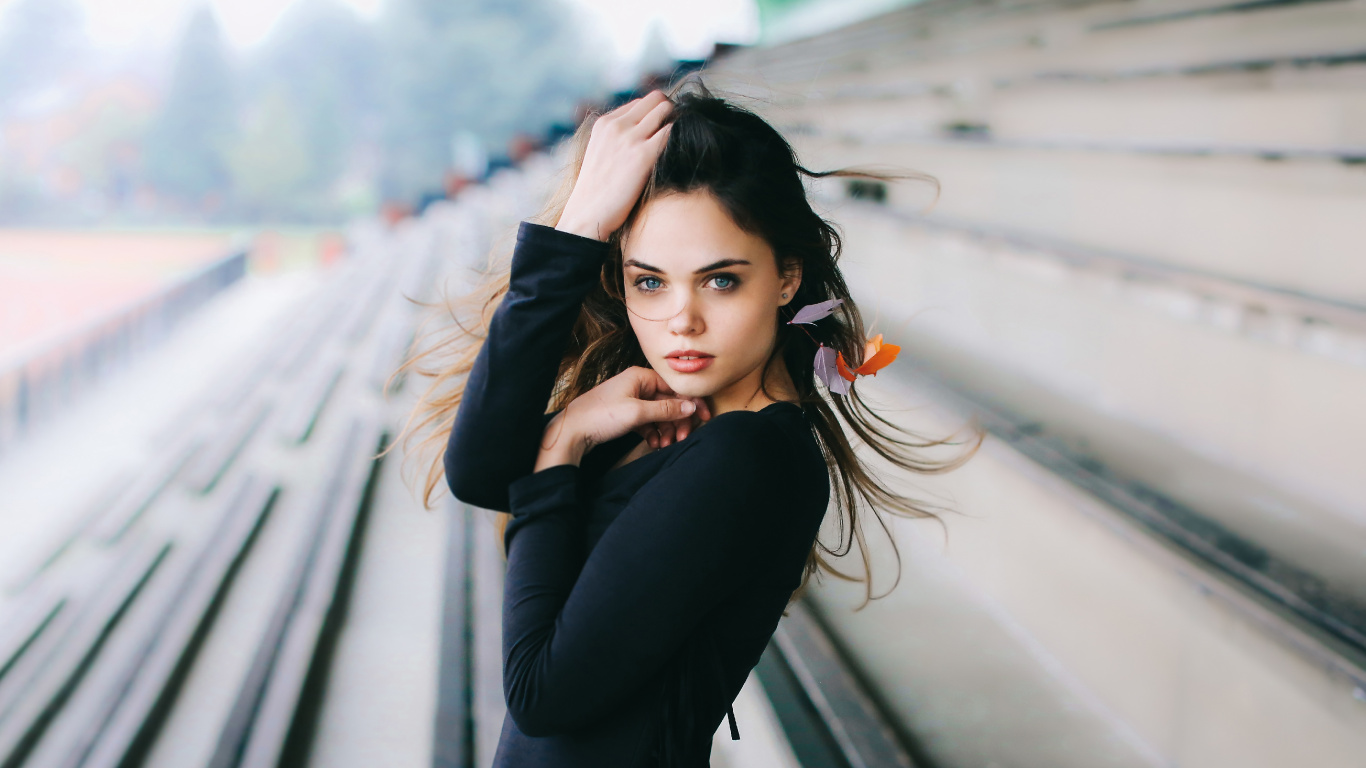 Cabello, Belleza, Piel, Peinado, Hombro. Wallpaper in 1366x768 Resolution