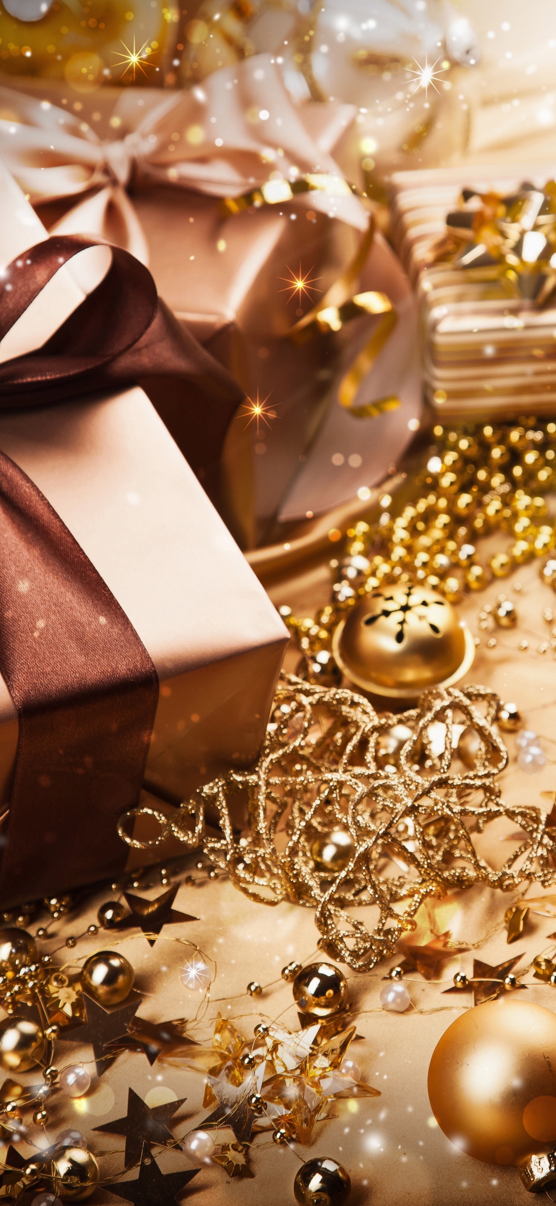 Mode-Accessoire, Gold, Hochzeitsbevorzugungen, Halskette, Kleidung. Wallpaper in 1125x2436 Resolution