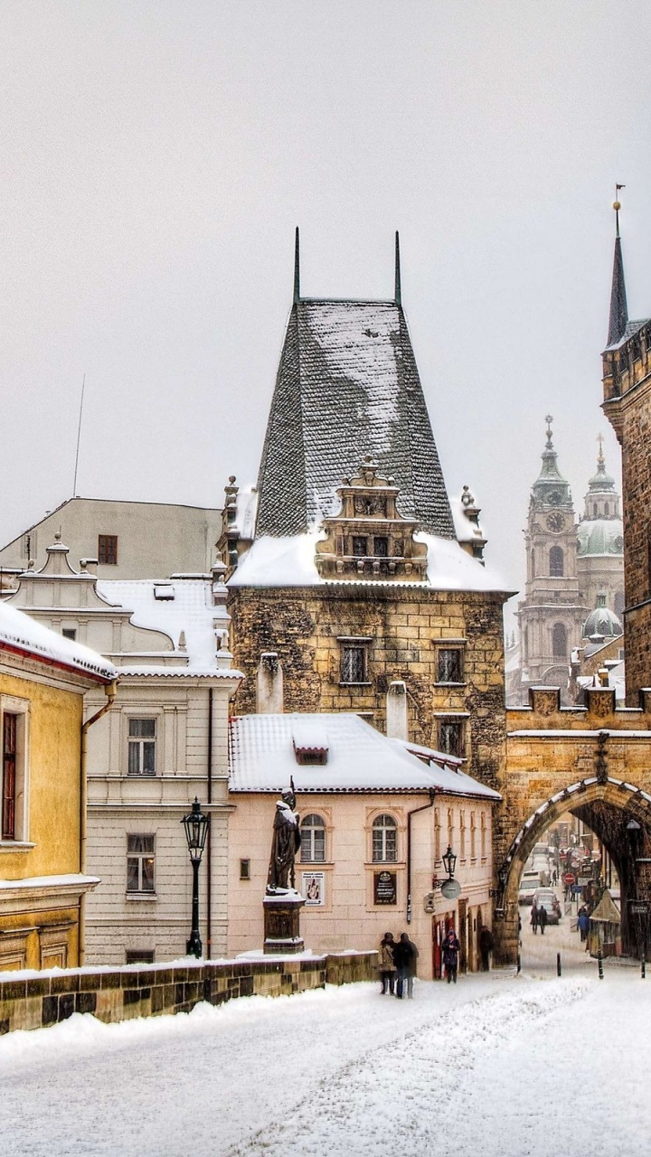 Edificio de Hormigón Marrón Durante el Día.. Wallpaper in 720x1280 Resolution