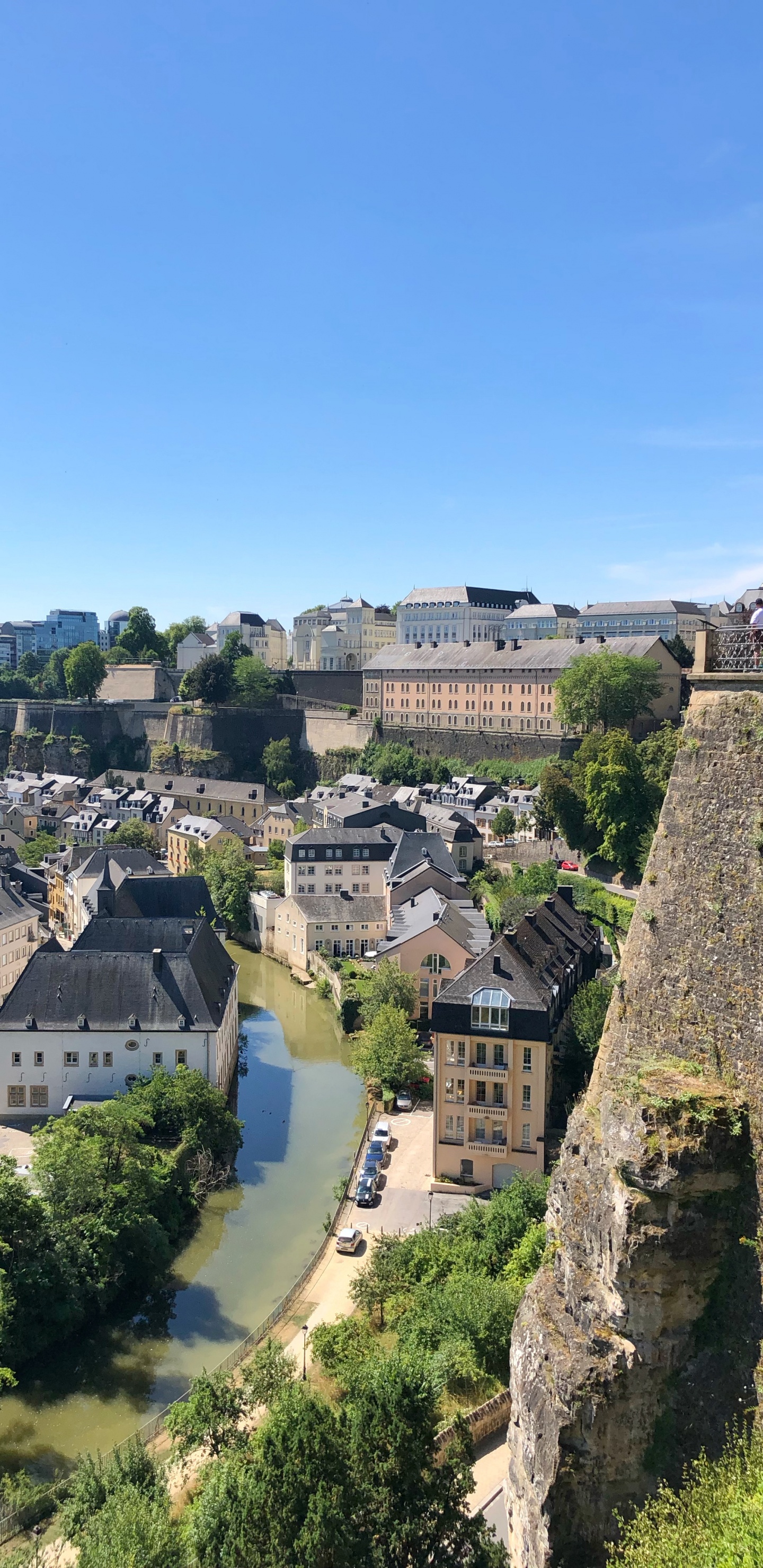 Barrio, Zona Residencial, Suburbio, Techo, el Diseño Urbano. Wallpaper in 1440x2960 Resolution