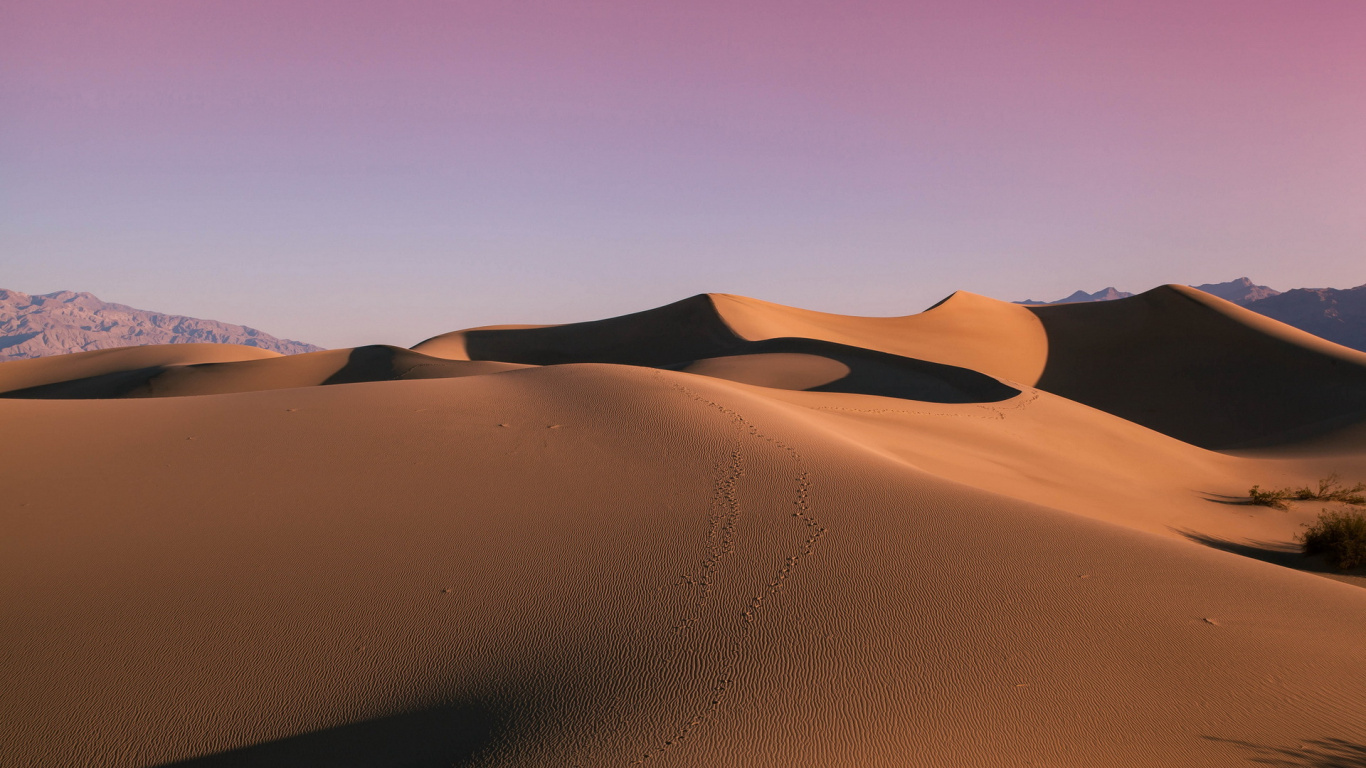 Brown Sand Dunes Under Blue Sky During Daytime. Wallpaper in 1366x768 Resolution