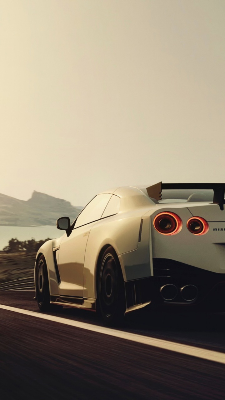 Suv Blanc Sur Route Pendant la Journée. Wallpaper in 720x1280 Resolution