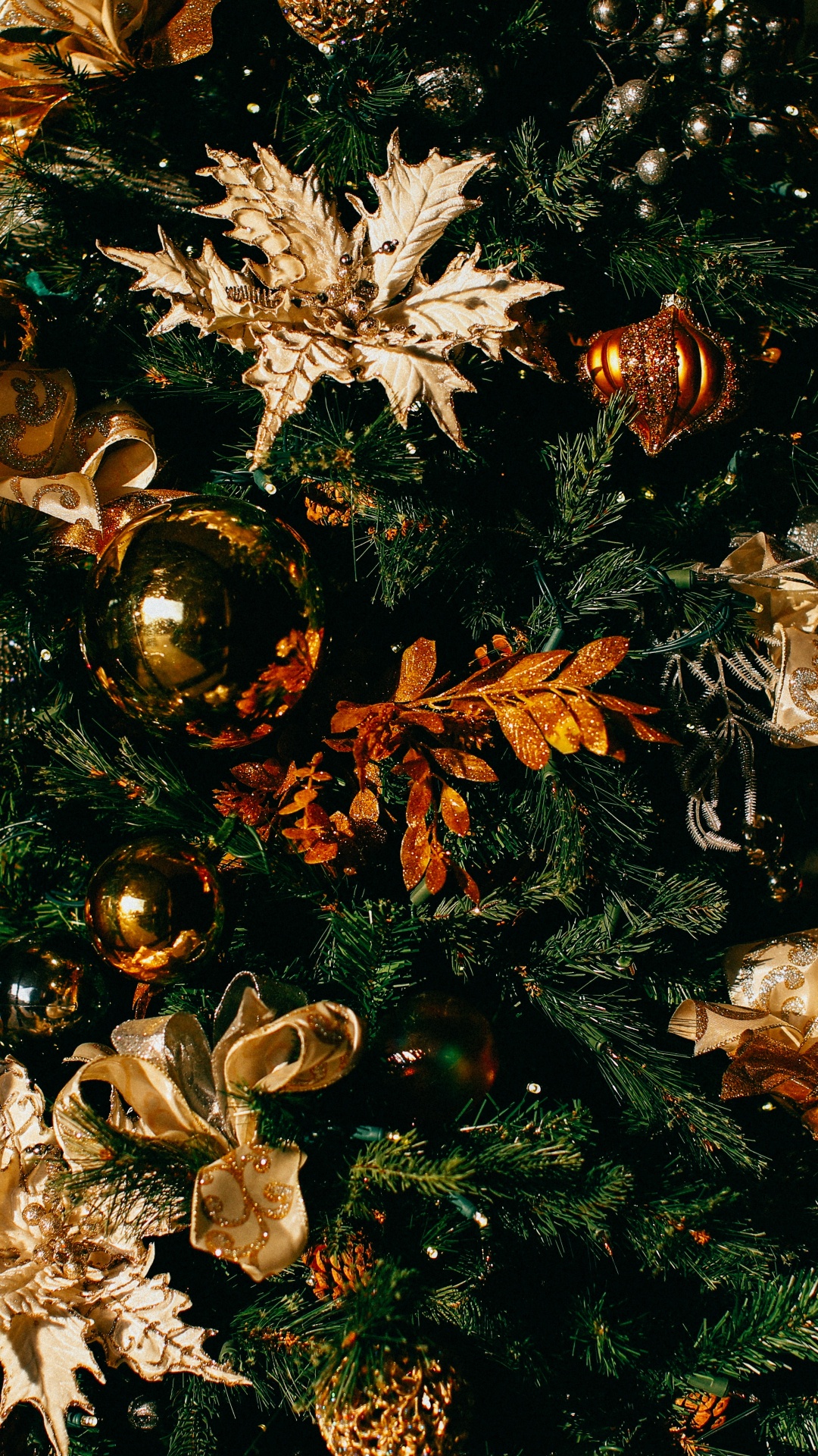 Le Jour De Noël, Arbre de Noël, Décoration de Noël, Les Lumières de Noël, Noël et Les Fêtes. Wallpaper in 1080x1920 Resolution