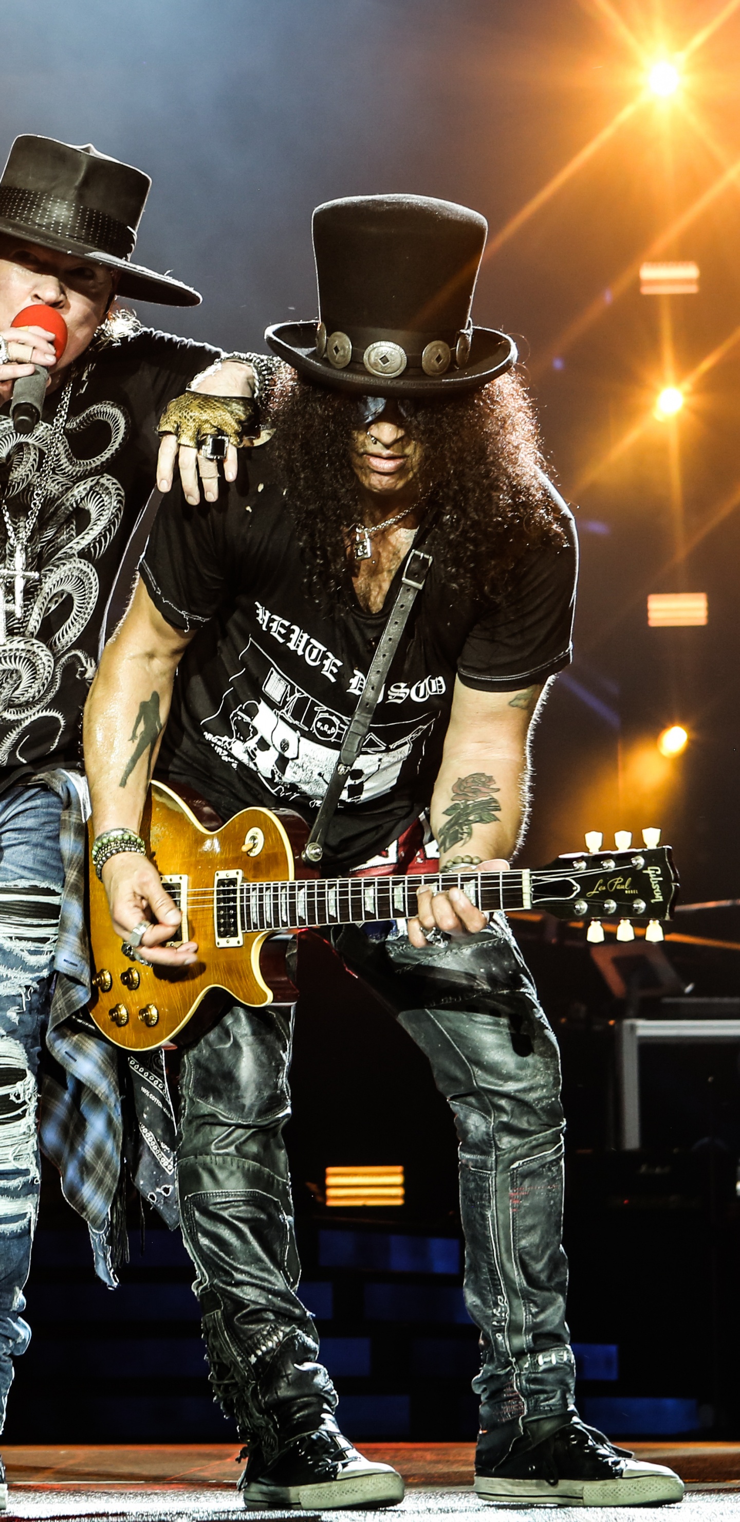 Nicht in Diesem Leben-Tour, Guns N Roses, Hardrock, Musiker, Gitarrist. Wallpaper in 1440x2960 Resolution