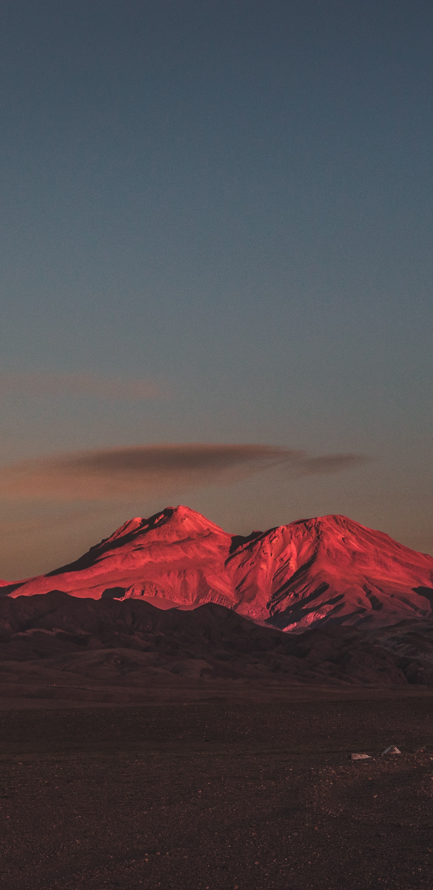 Volcan-bouclier, Les Reliefs Montagneux, Matin, Horizon, Gamme de Montagne. Wallpaper in 1440x2960 Resolution