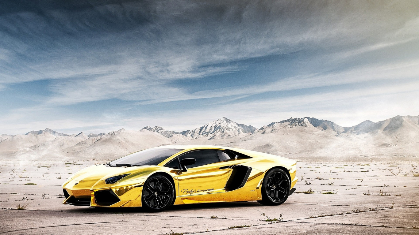 Lamborghini Aventador Amarillo en Campo Cubierto de Nieve Durante el Día. Wallpaper in 1366x768 Resolution