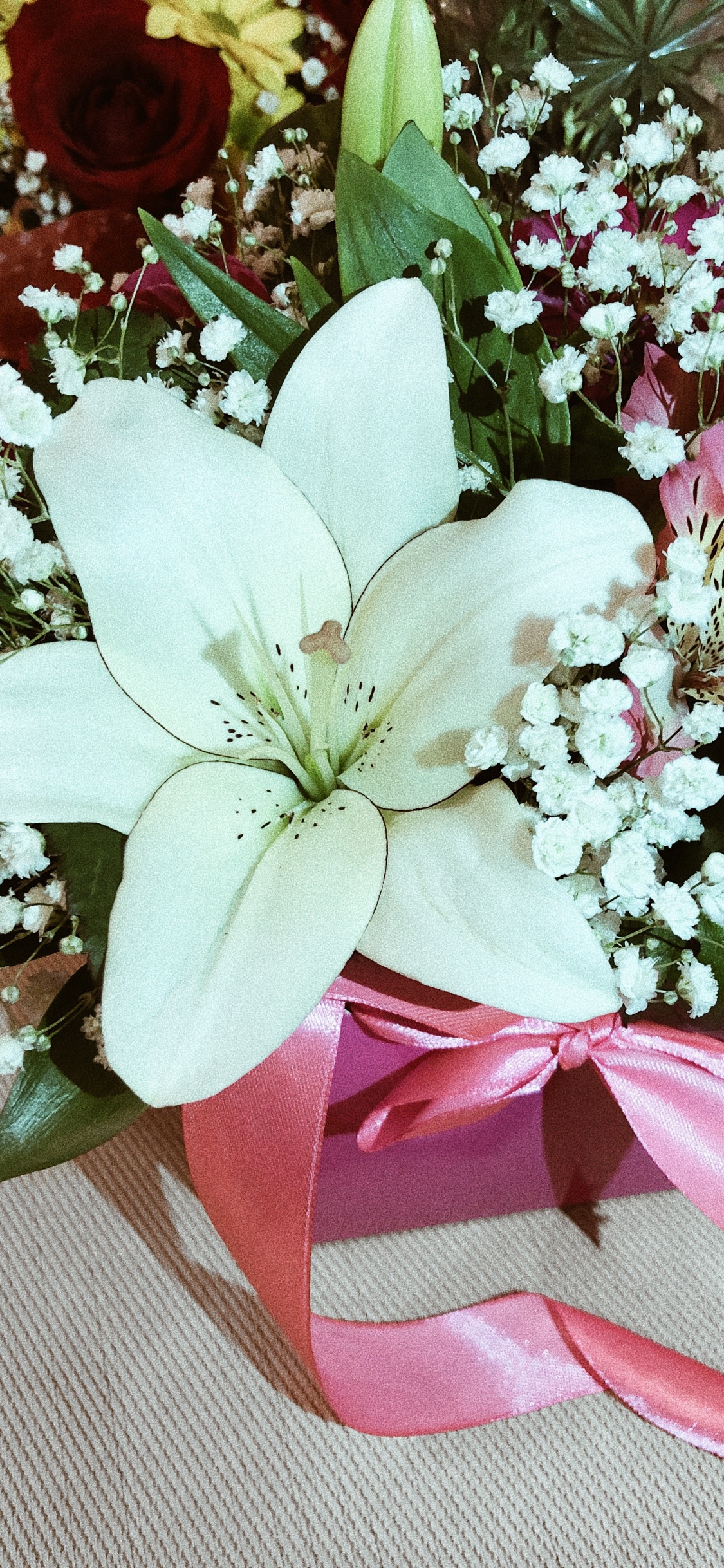 Flower Bouquet, Floral Design, Flowering Plant, Cut Flowers, Artificial Flower. Wallpaper in 1125x2436 Resolution