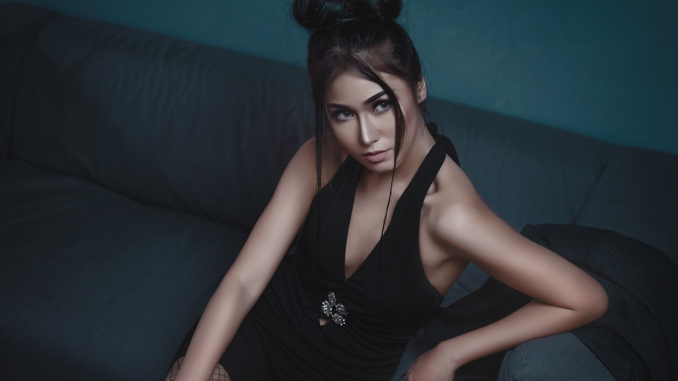 Kleid, Little Black Dress, Kleidung, Haar, Gesicht. Wallpaper in 1366x768 Resolution