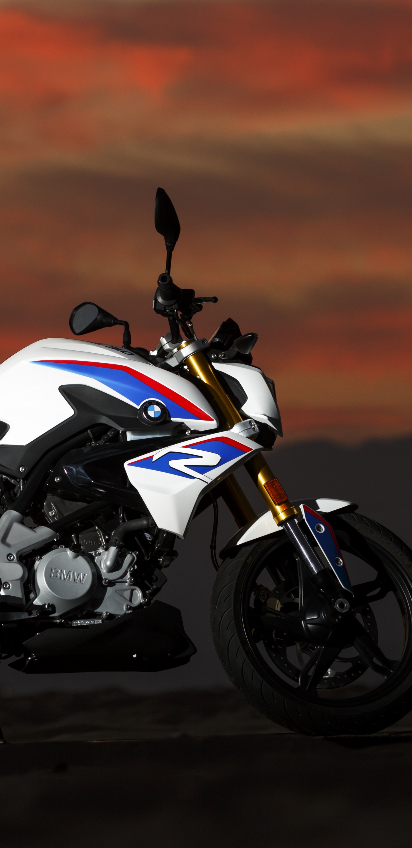 White and Black Sports Bike. Wallpaper in 1440x2960 Resolution