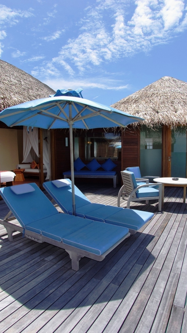 Brown Wooden House Near Swimming Pool. Wallpaper in 750x1334 Resolution