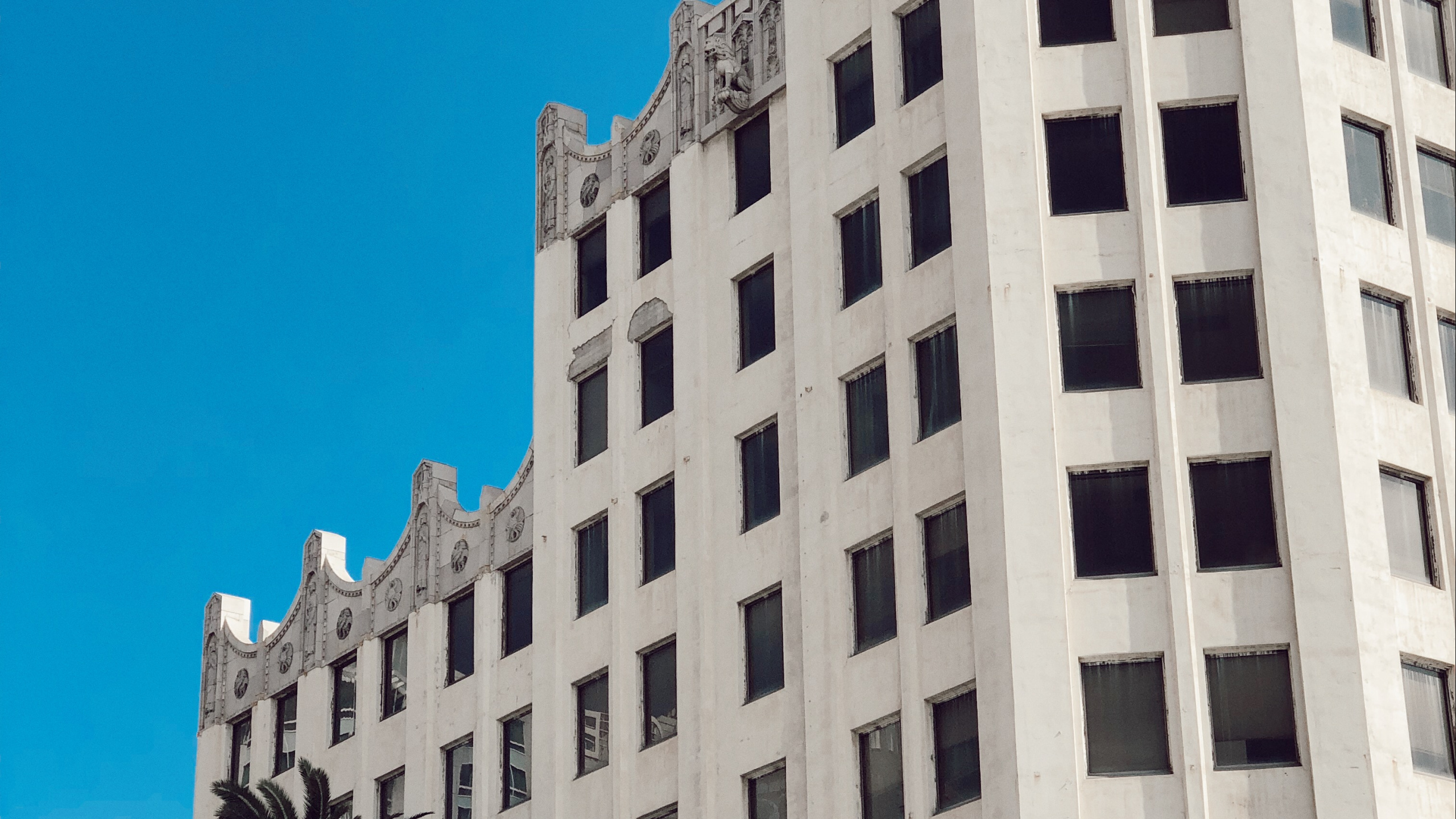 Hollywood, Tcl Chinese Theatre, Hollywood Boulevard, Hollywood Sign, Window. Wallpaper in 2560x1440 Resolution