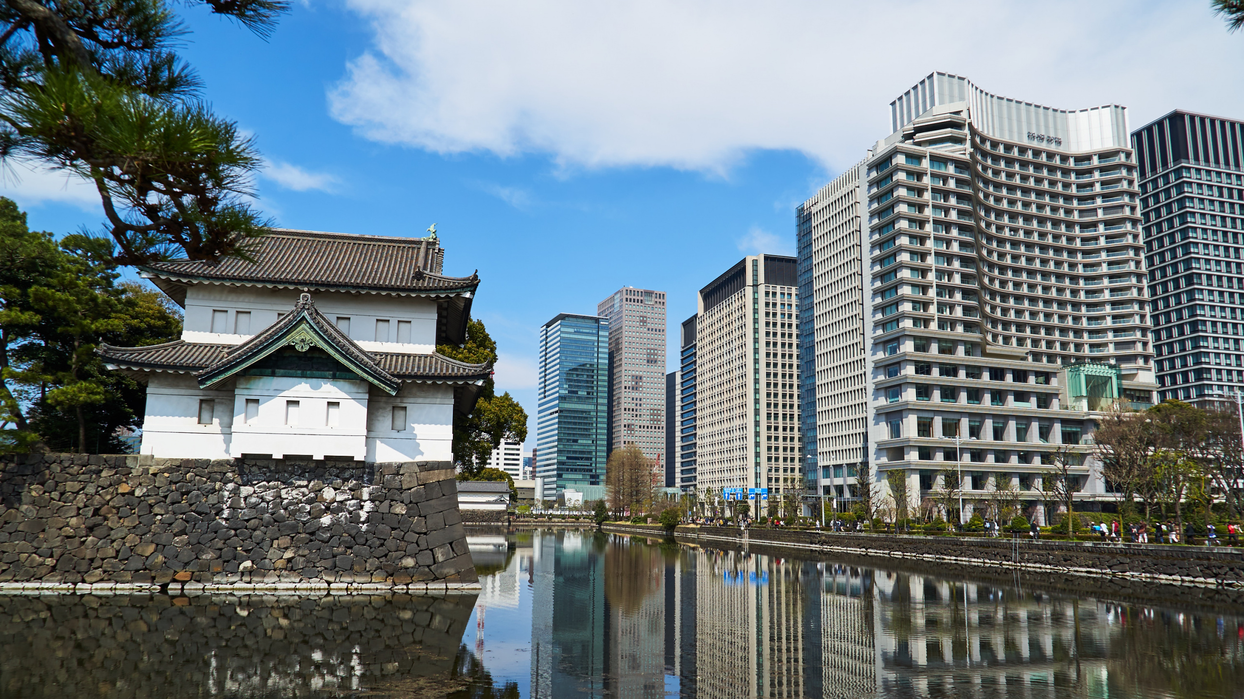 正面, 建筑, 反射, 城市, 天空 壁纸 2560x1440 允许