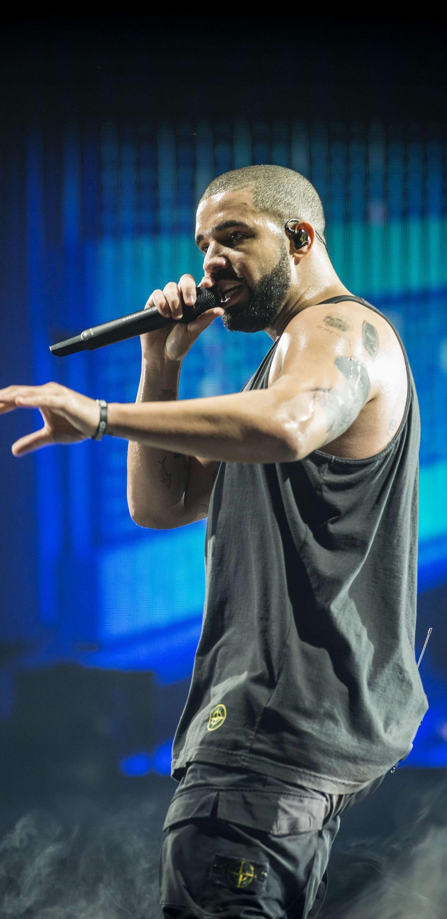 Drake Live, Rapper, Aubrey The Three Migos Tour, More Life, Concert. Wallpaper in 1440x2960 Resolution