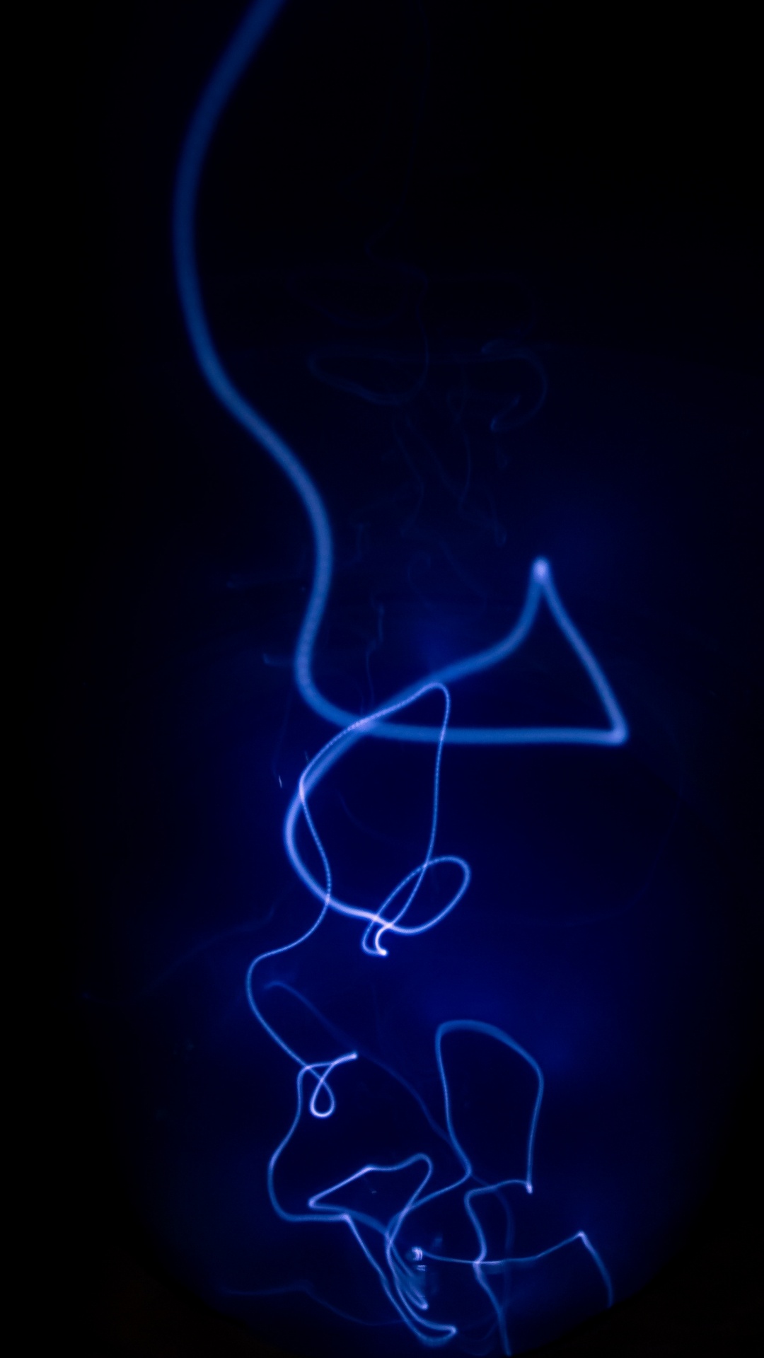 Blaue Und Weiße Lichtillustration. Wallpaper in 1080x1920 Resolution