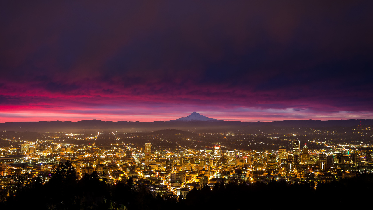 Horizonte de la Ciudad Durante la Noche. Wallpaper in 1280x720 Resolution