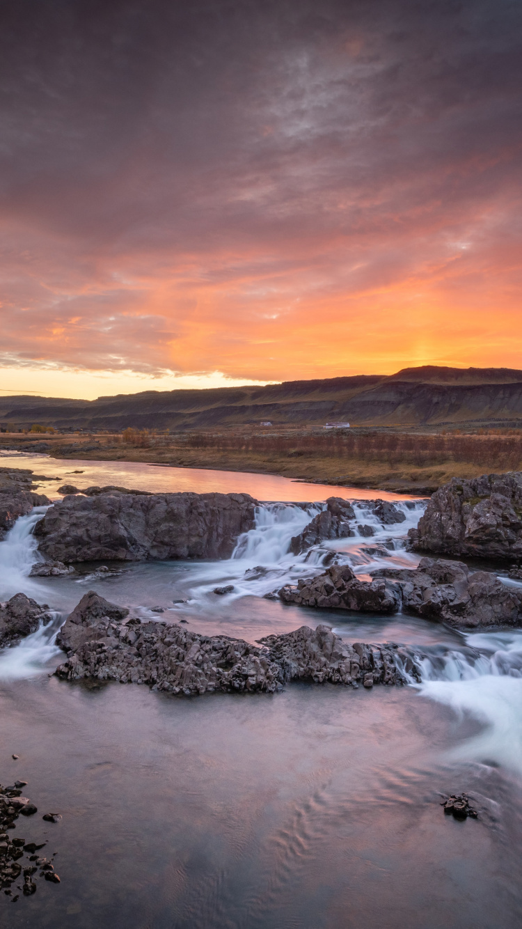 Natur, Cloud, Wasser, Wasserressourcen, Naturlandschaft. Wallpaper in 750x1334 Resolution