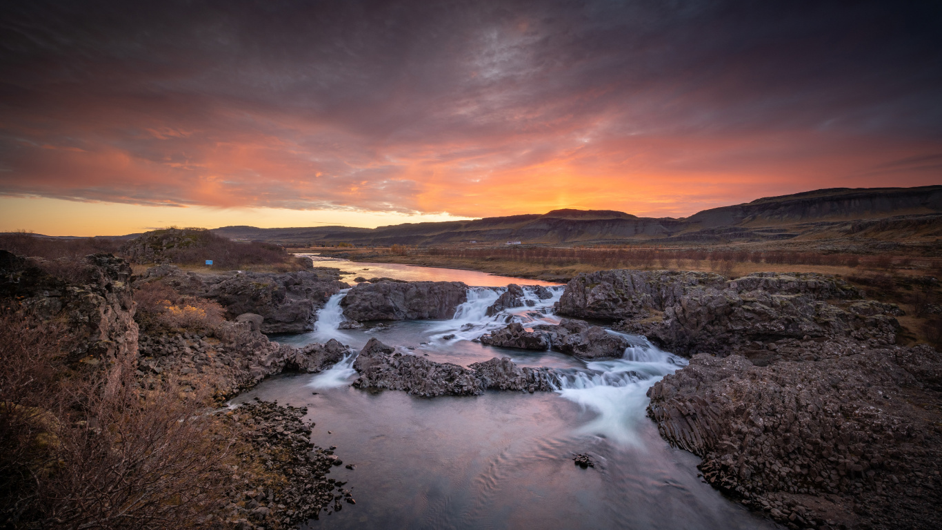 Nature, Eau, Les Ressources en Eau, Paysage Naturel, Highland. Wallpaper in 1366x768 Resolution