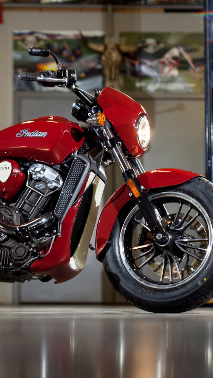 Rotes Und Schwarzes Sportrad. Wallpaper in 720x1280 Resolution