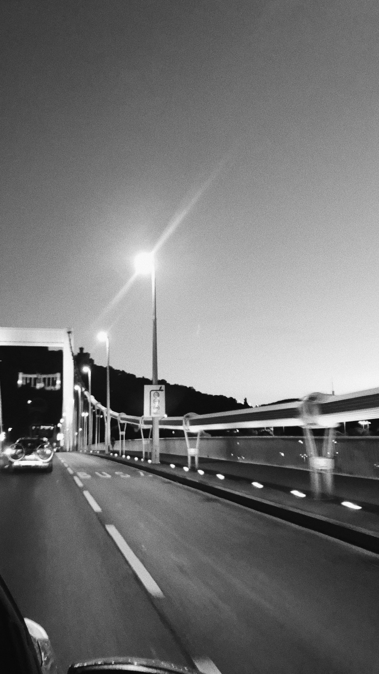 Rey, Carretera, la Superficie de la Carretera, Infraestructura, Iluminación Automotriz. Wallpaper in 750x1334 Resolution