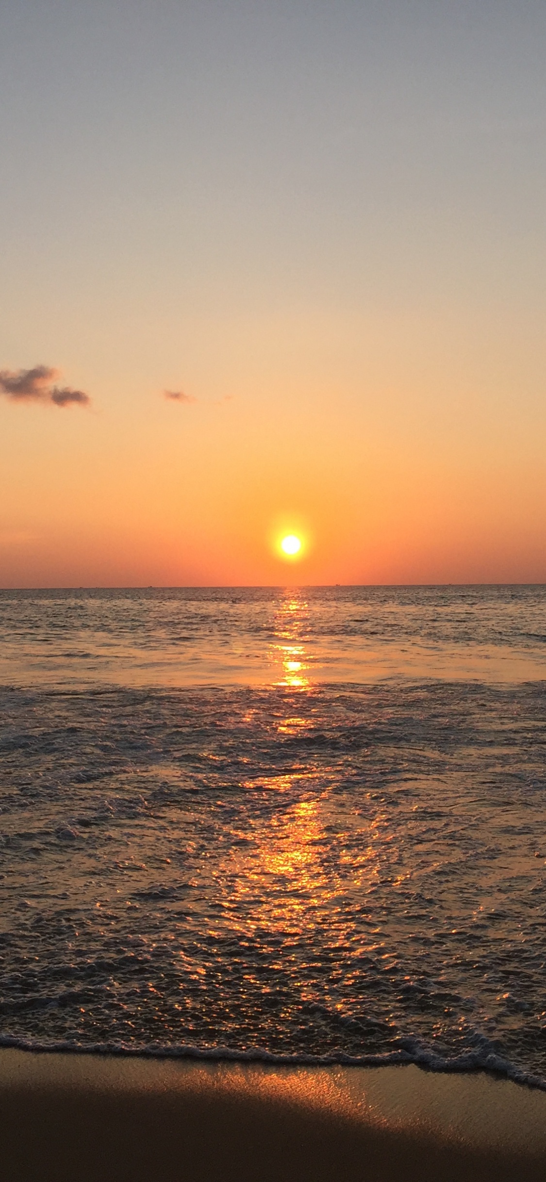 Hatteras Island, Pacific Ocean, Beach, Sea, Ocean. Wallpaper in 1125x2436 Resolution