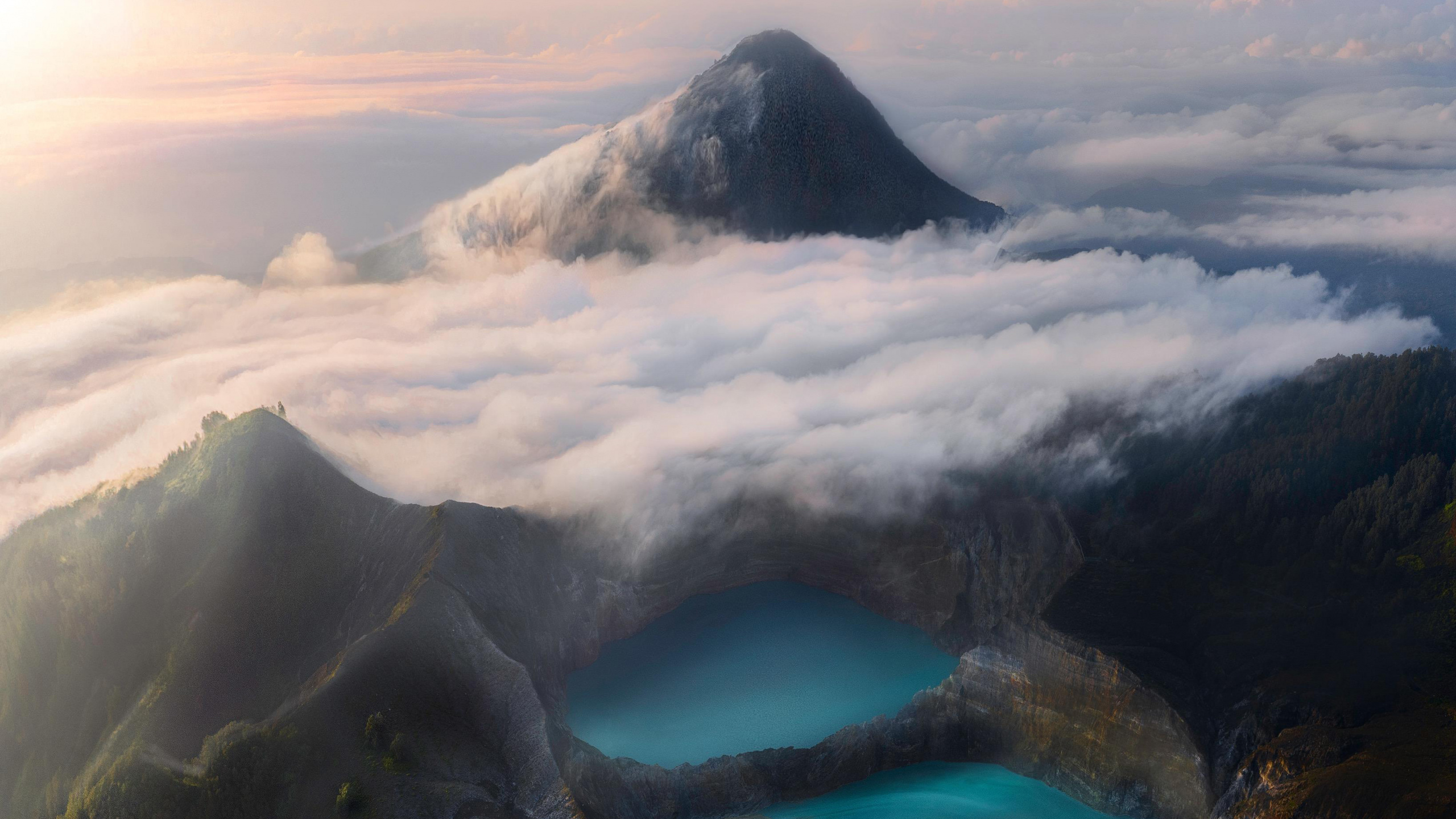Vulkan, Kelimutu, Natur, Bergigen Landschaftsformen, Cloud. Wallpaper in 2560x1440 Resolution