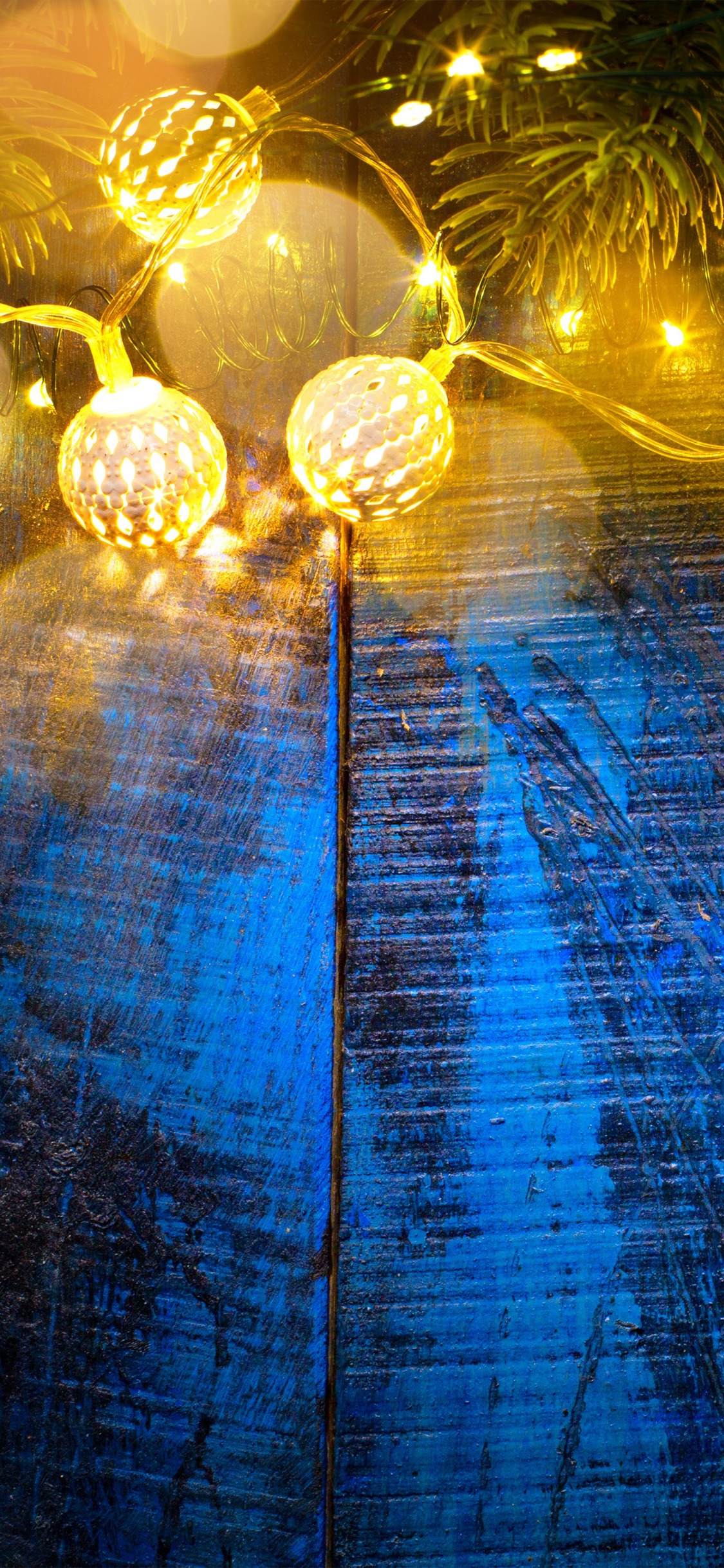 Lighting, Light, Holiday, Reflection, Blue. Wallpaper in 1125x2436 Resolution