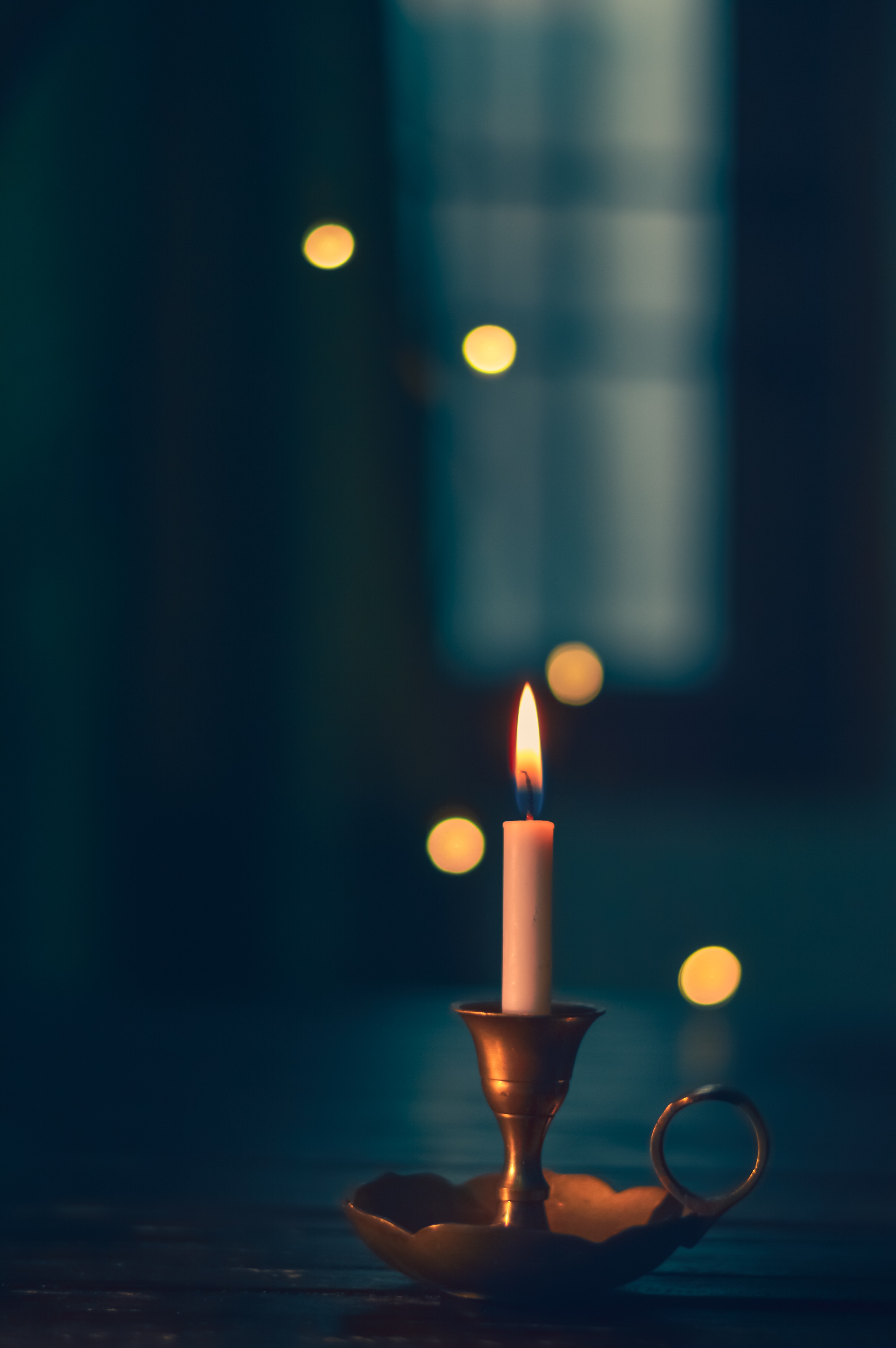 Wallpaper | New Year | photo | picture | Beautiful candles, flowers, fire,  red candles, New year
