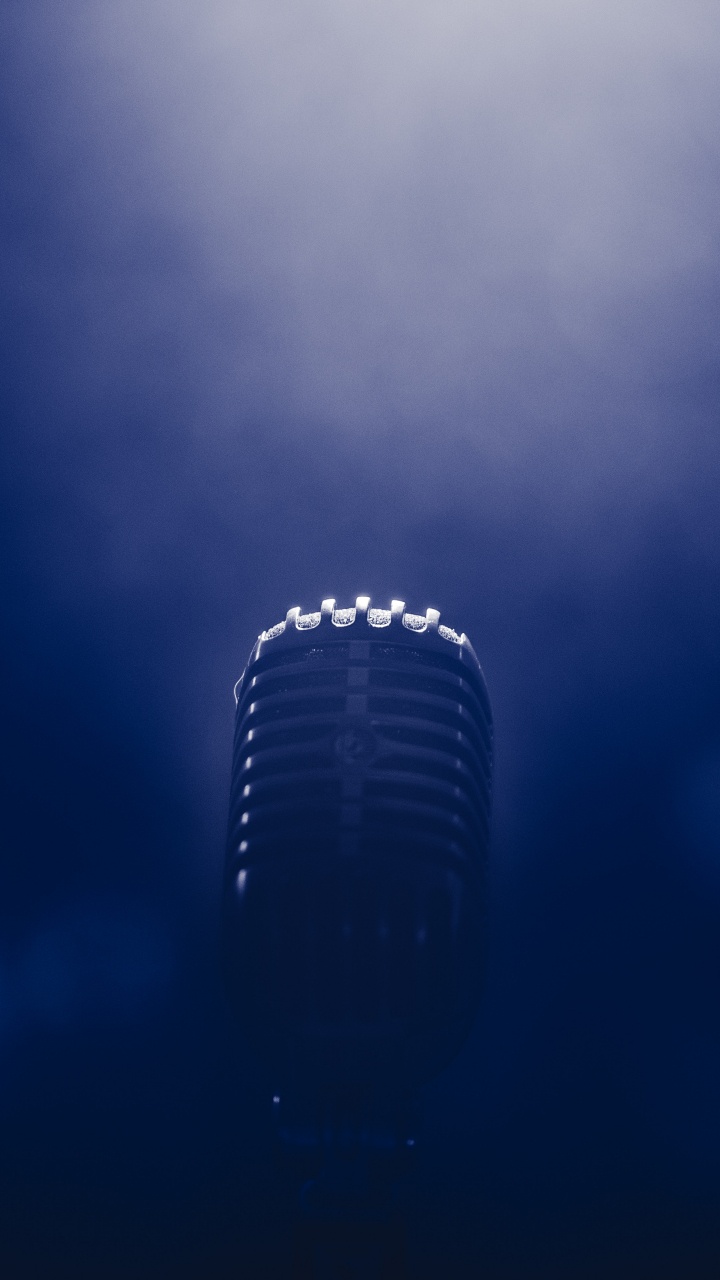 Microphone, Blue, Lumière, Eau, Atmosphère. Wallpaper in 720x1280 Resolution