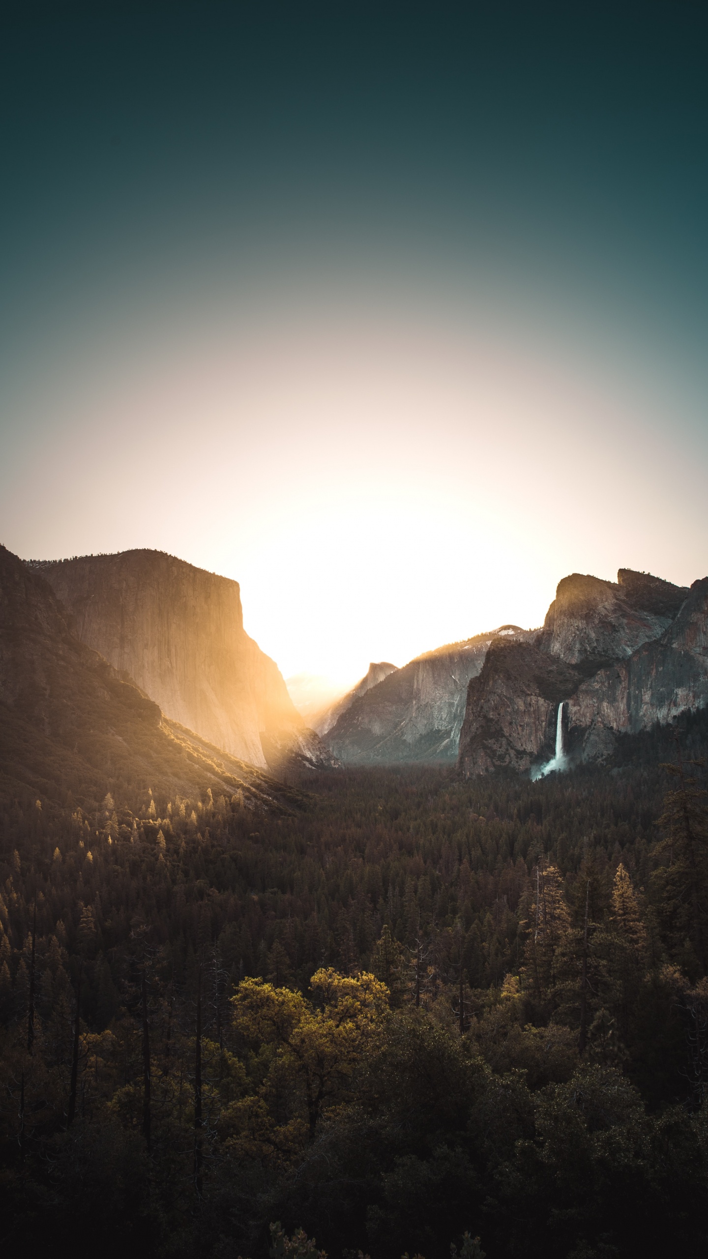 Yosemite National Park, Yosemite Falls, Banff National Park, Sequoia National Park, National Park. Wallpaper in 1440x2560 Resolution