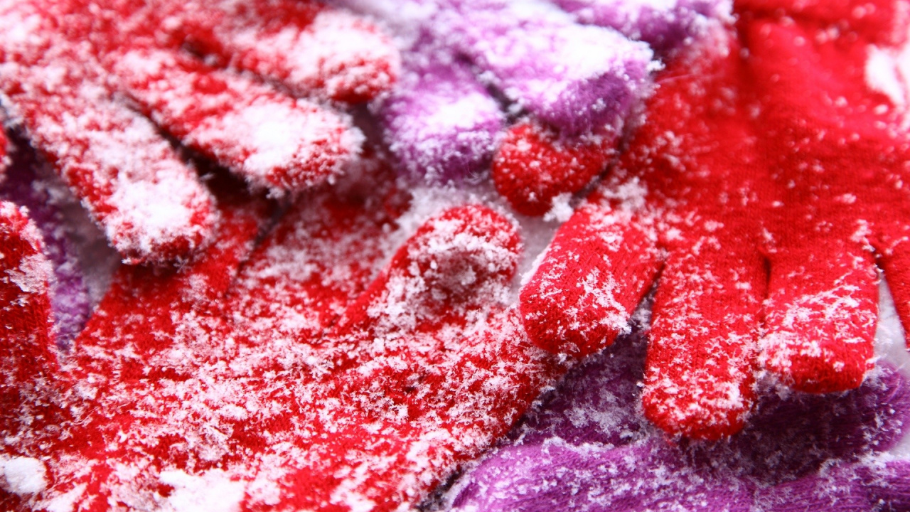 Pink and White Fur Textile. Wallpaper in 1280x720 Resolution