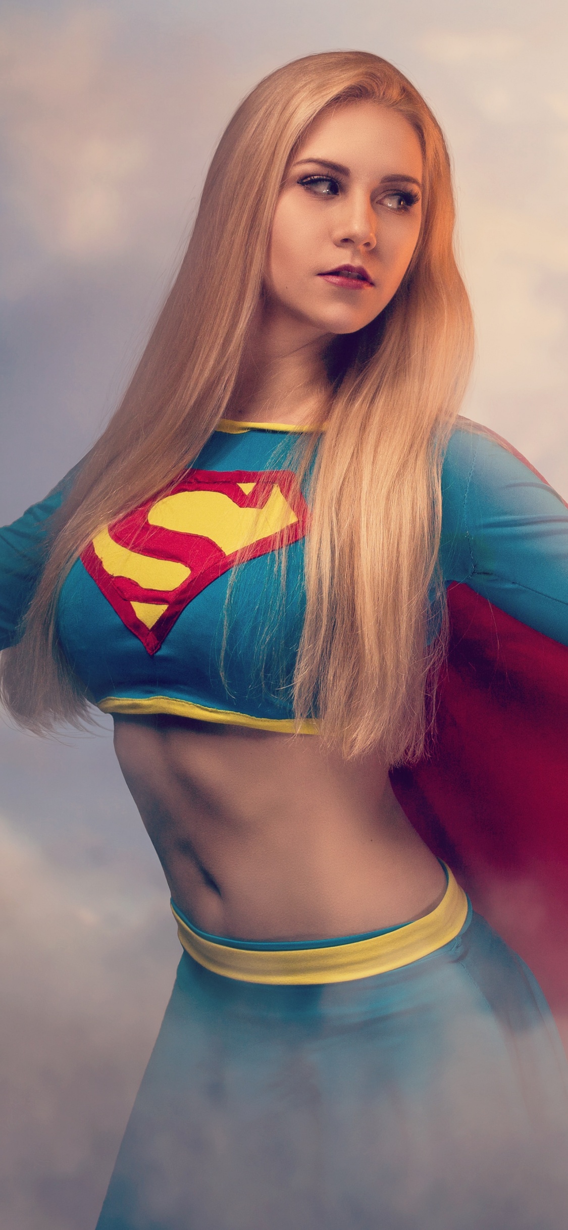 Cosplay, Supergirl, Beauté, Les Cheveux Longs, Blond. Wallpaper in 1125x2436 Resolution
