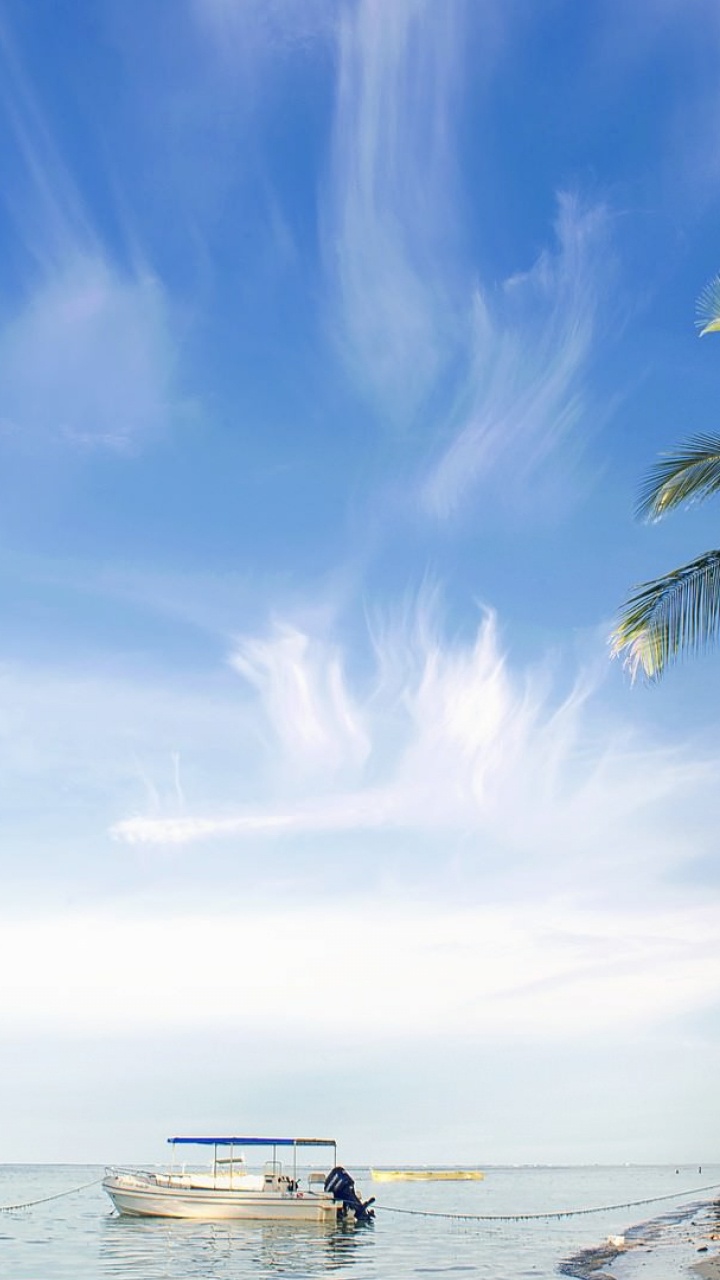 White Boat on Sea Under Blue Sky During Daytime. Wallpaper in 720x1280 Resolution