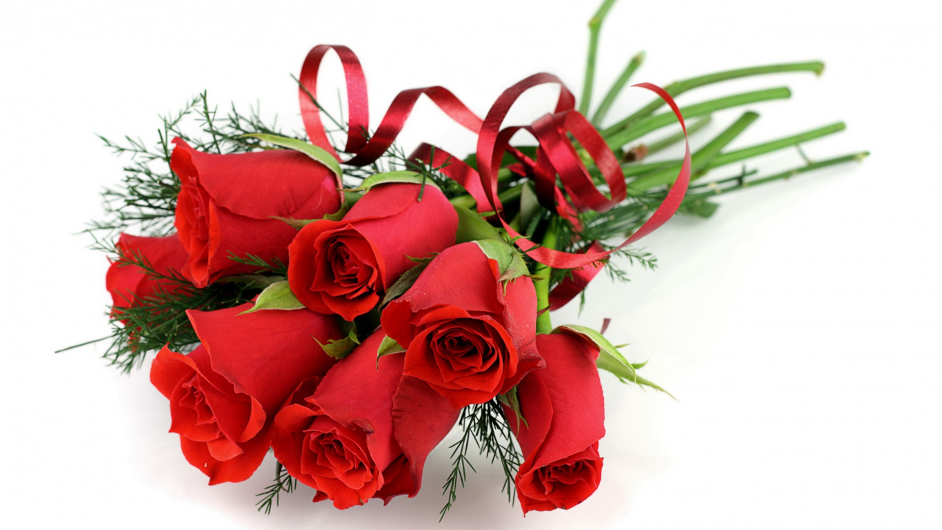 Rote Rosen Auf Weißem Textil. Wallpaper in 1366x768 Resolution